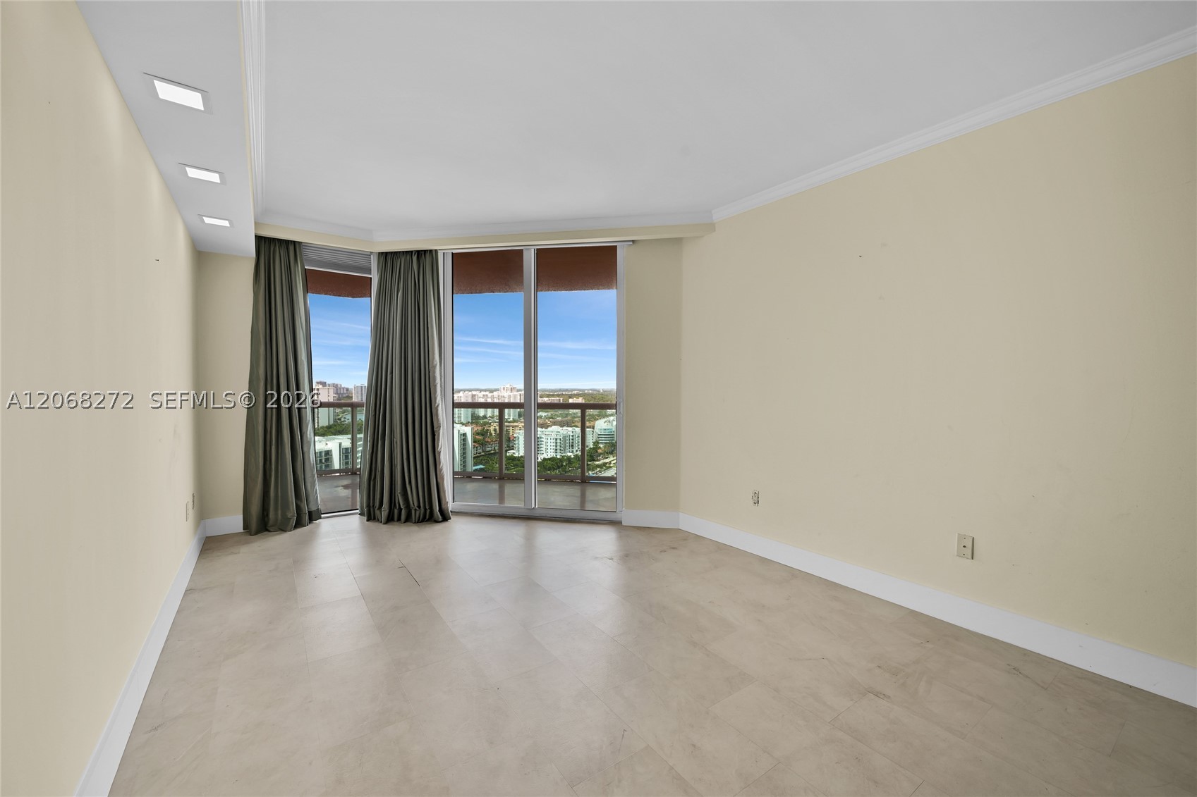 3370 Hidden Bay Dr #2813 Aventura, FL 33180