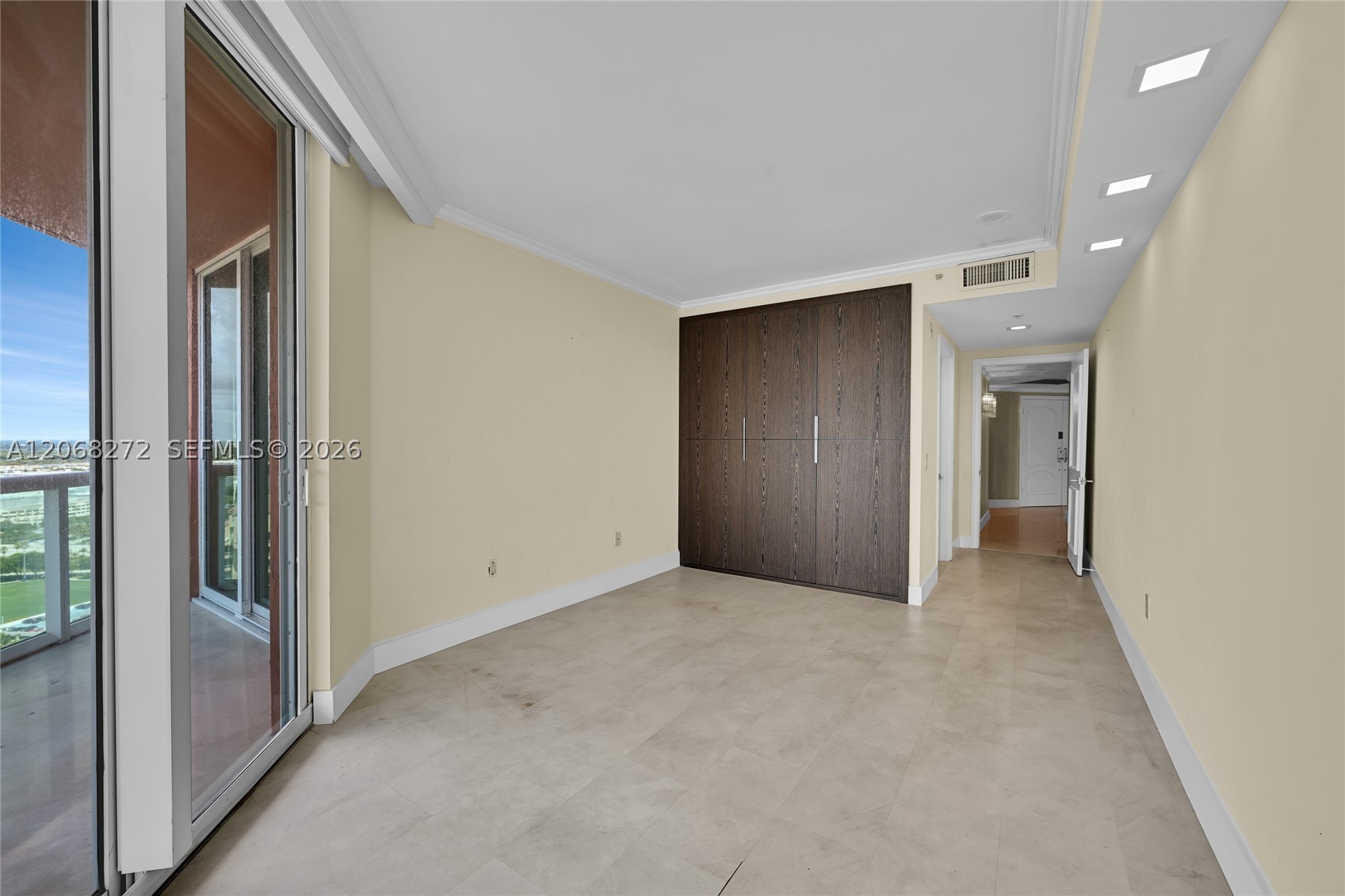 3370 Hidden Bay Dr #2813 Aventura, FL 33180