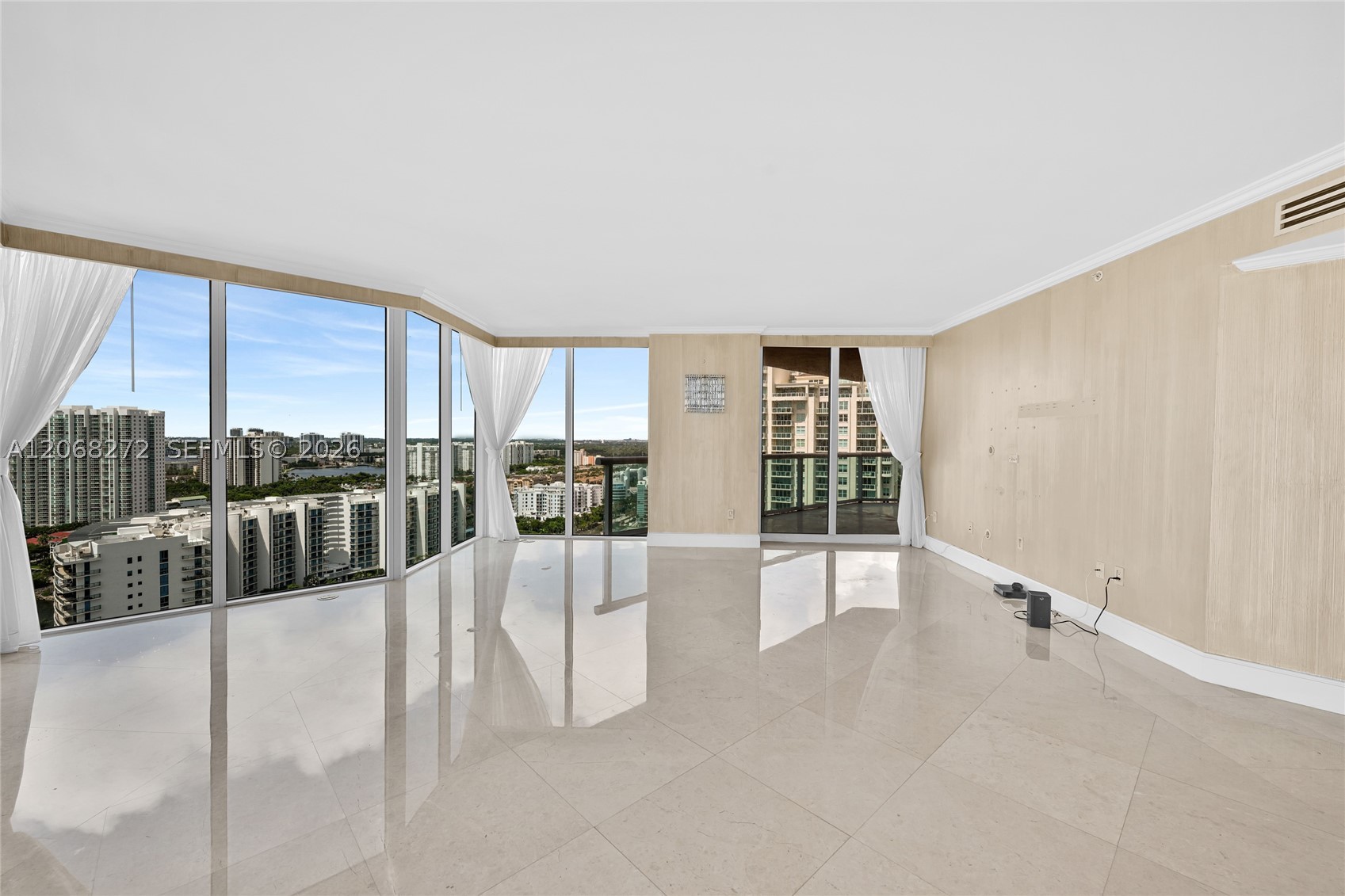 3370 Hidden Bay Dr #2813 Aventura, FL 33180