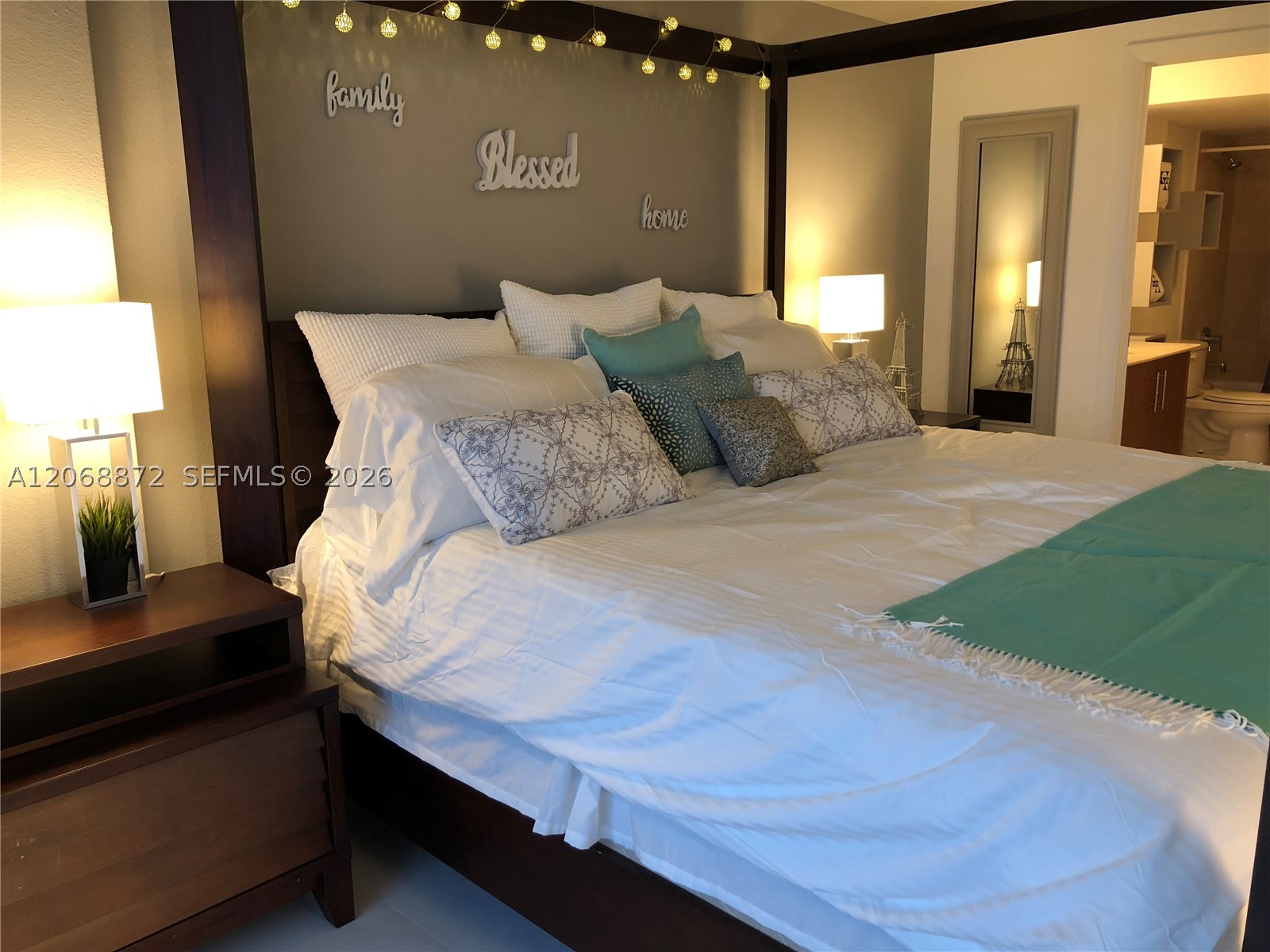 image Harbour House10