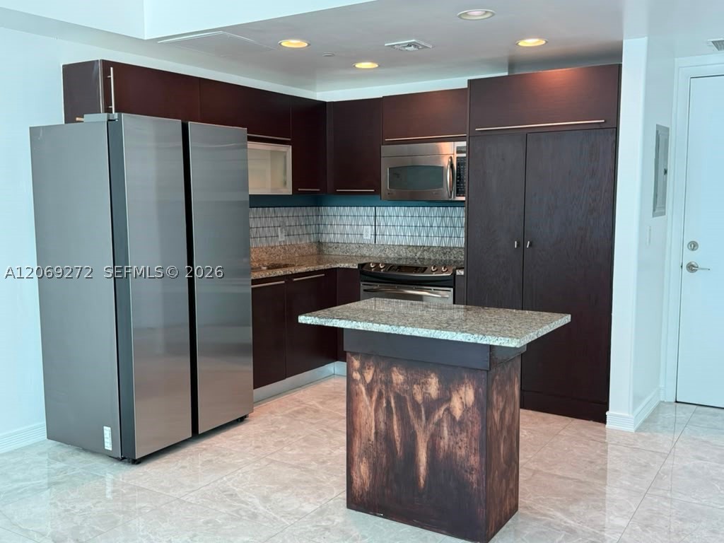 950 Brickell Bay Dr #1108