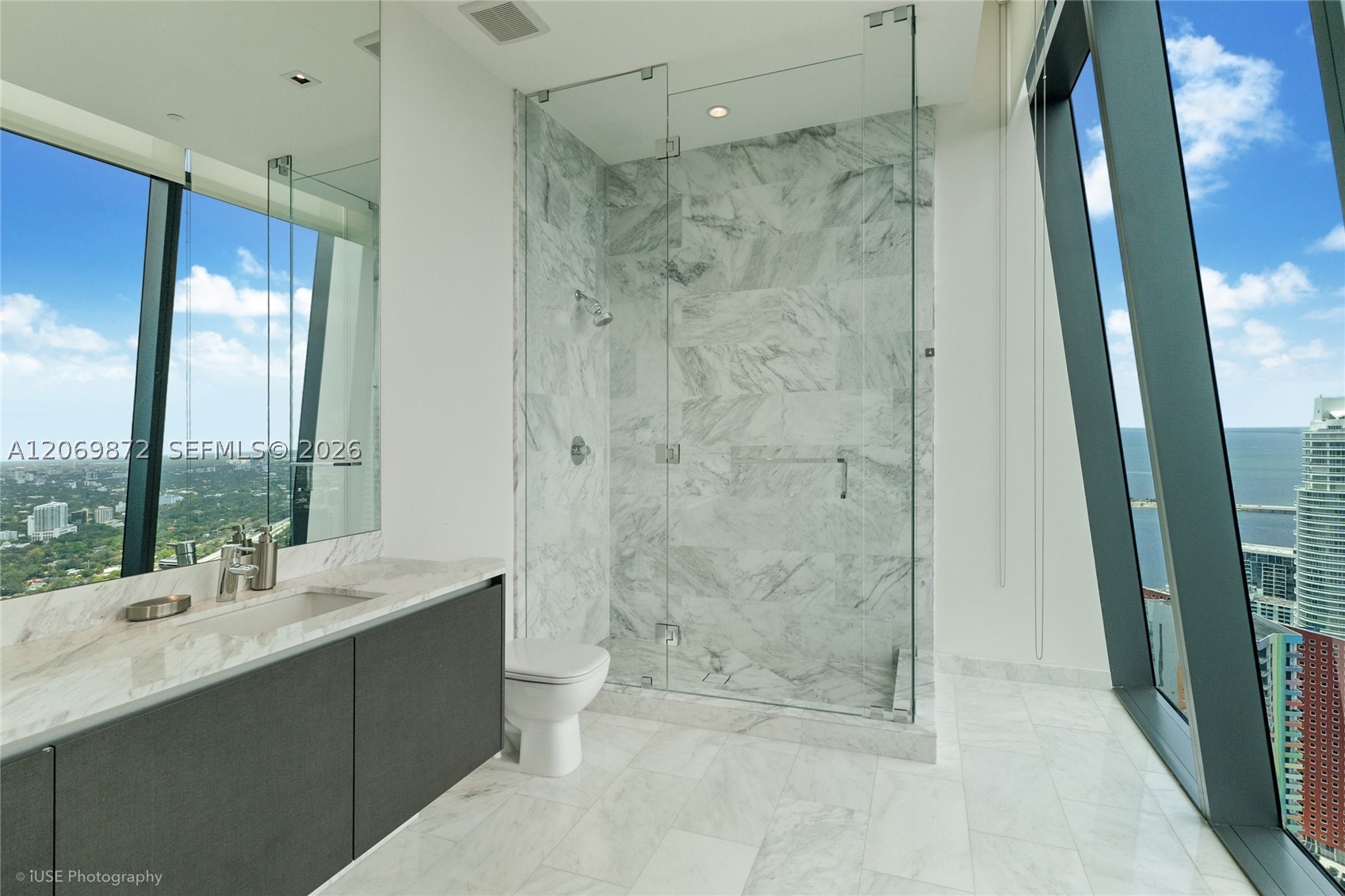 1451 Brickell Ave #4801 Miami, FL 33131