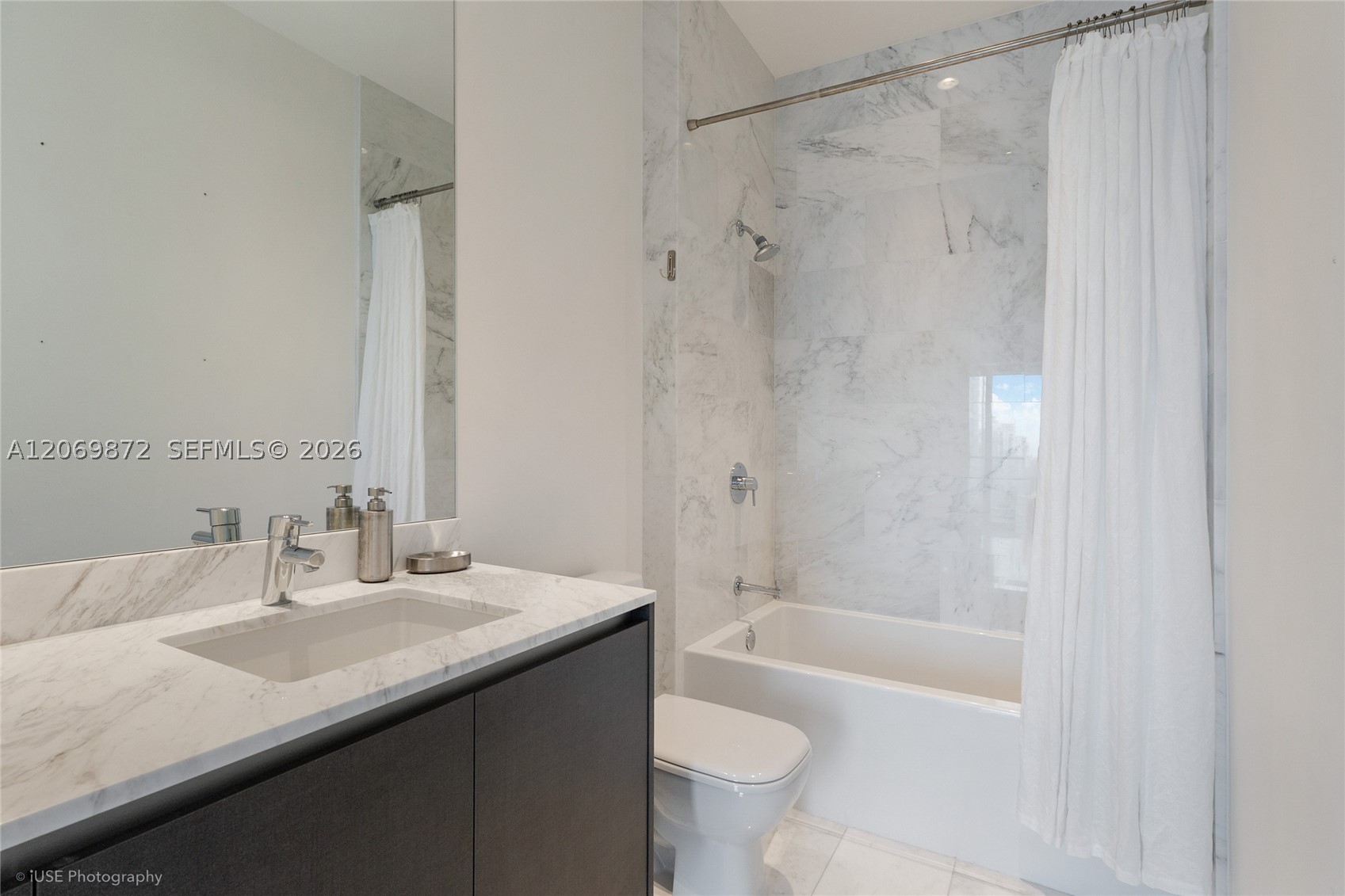 1451 Brickell Ave #4801 Miami, FL 33131