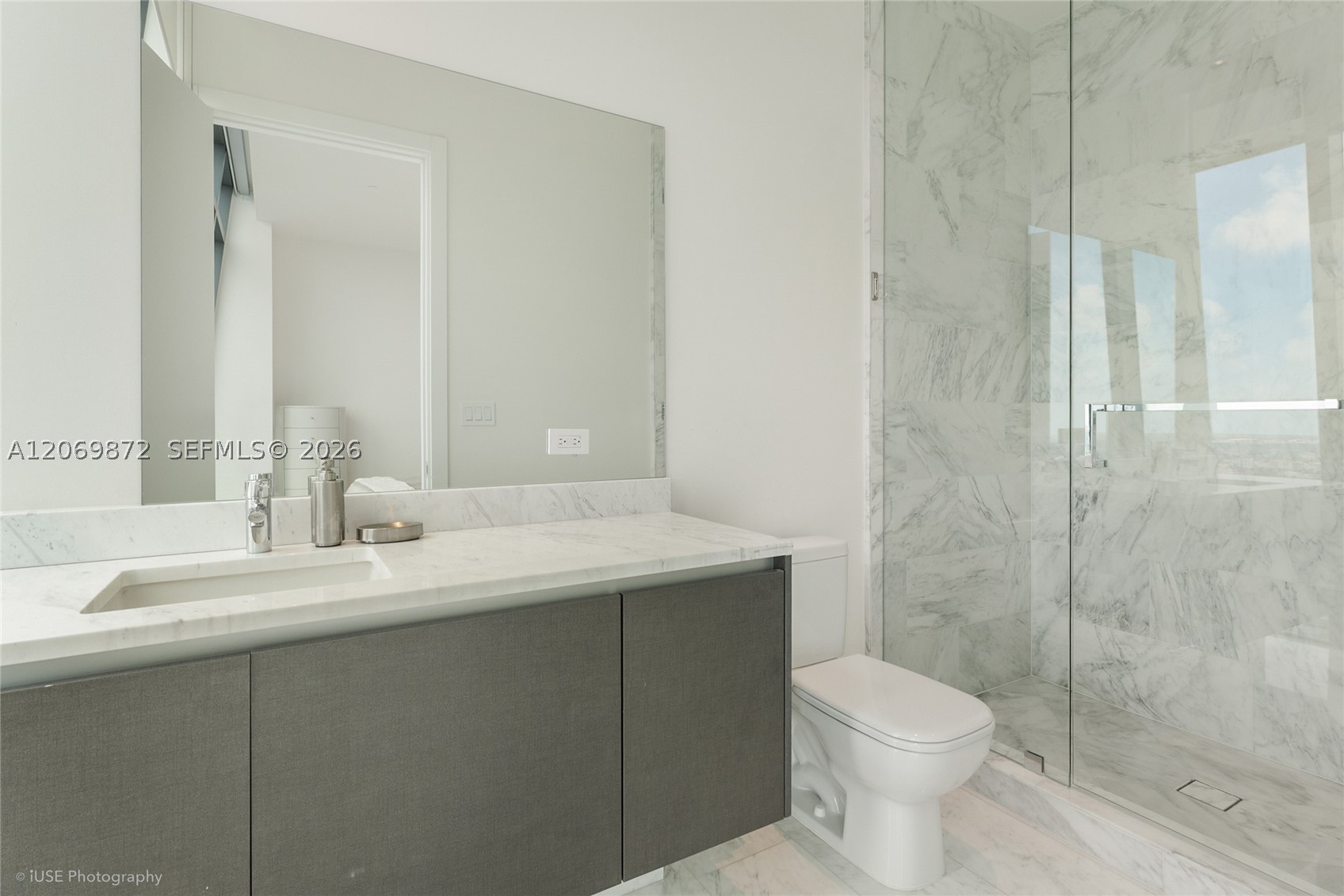 1451 Brickell Ave #4801 Miami, FL 33131