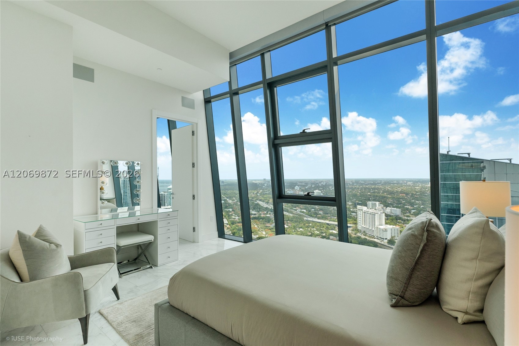 1451 Brickell Ave #4801 Miami, FL 33131