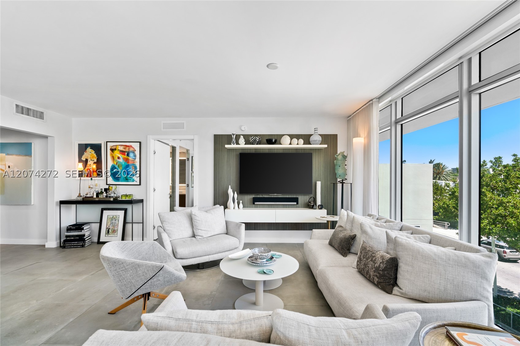 1201 20th St #314 Miami Beach, FL 33139