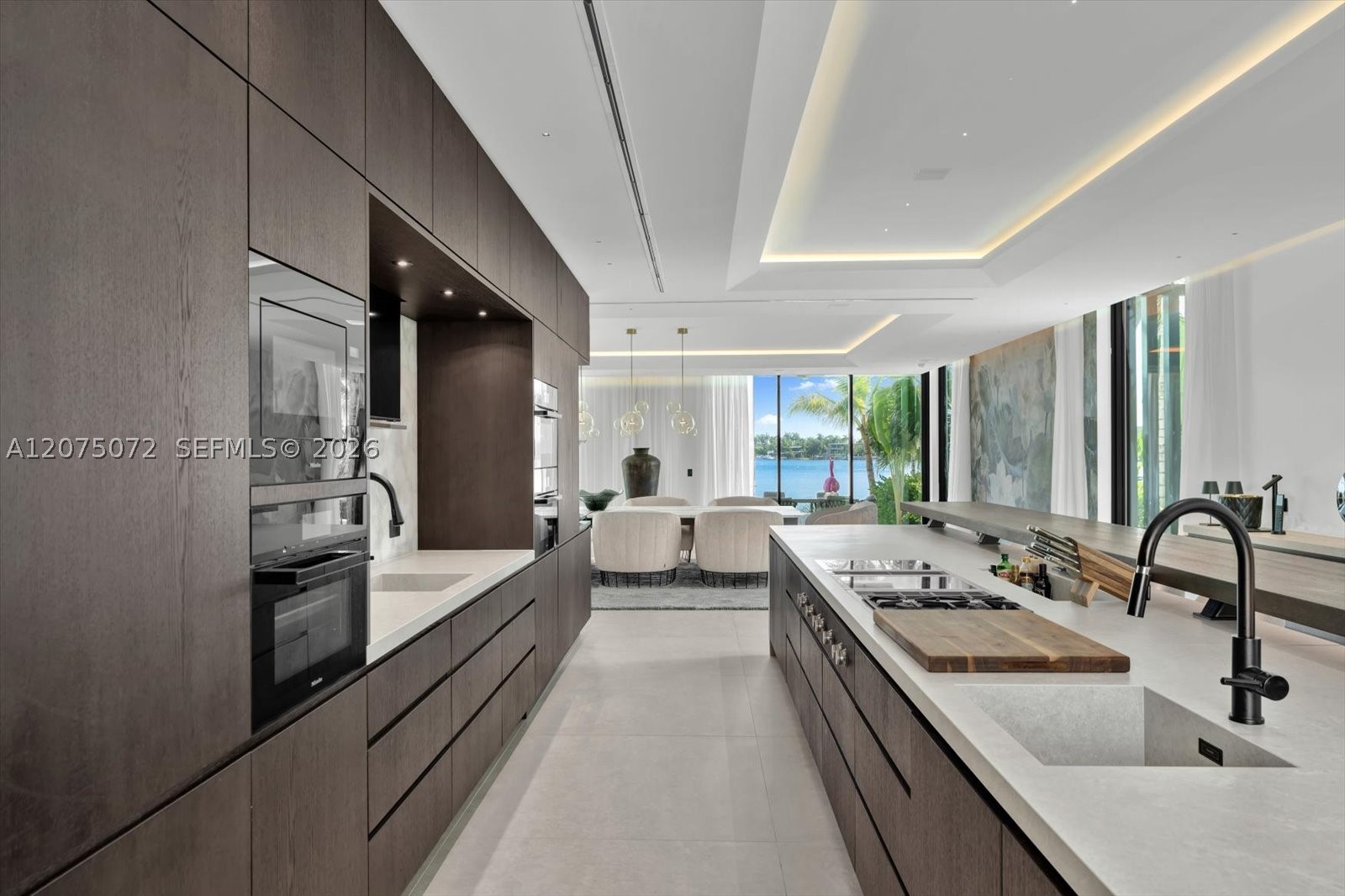 375 N Hibiscus Dr Miami Beach, FL 33139