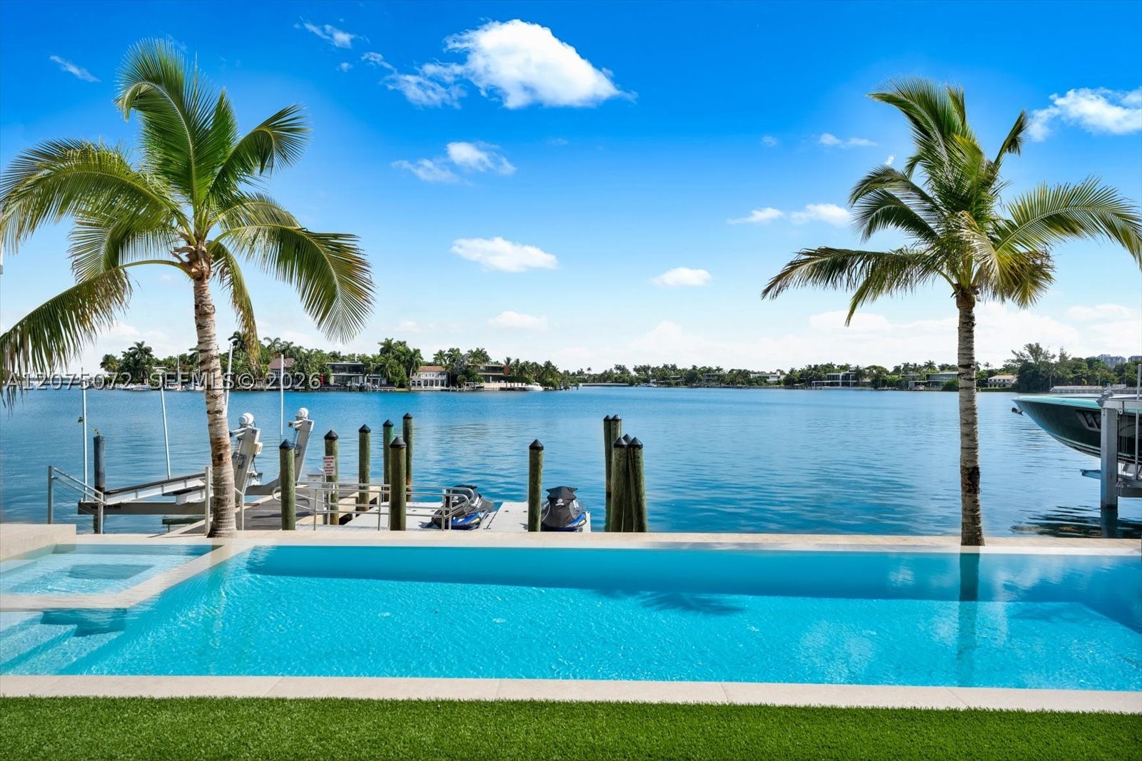 375 N Hibiscus Dr Miami Beach, FL 33139