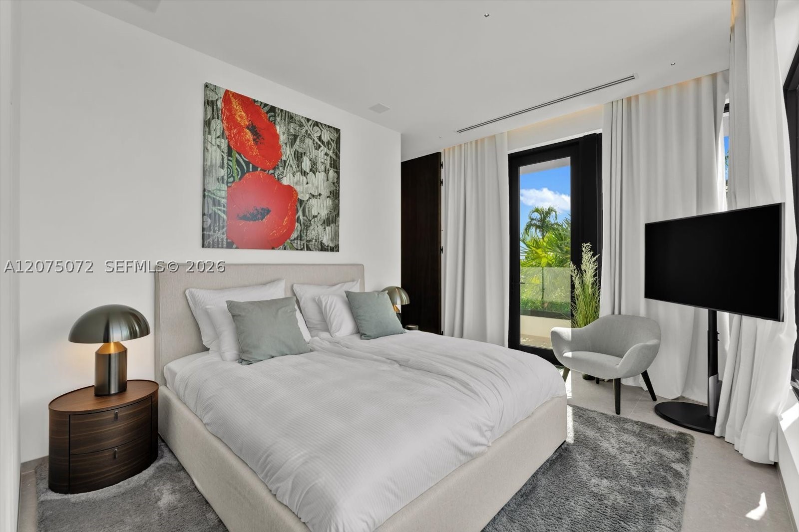 375 N Hibiscus Dr Miami Beach, FL 33139