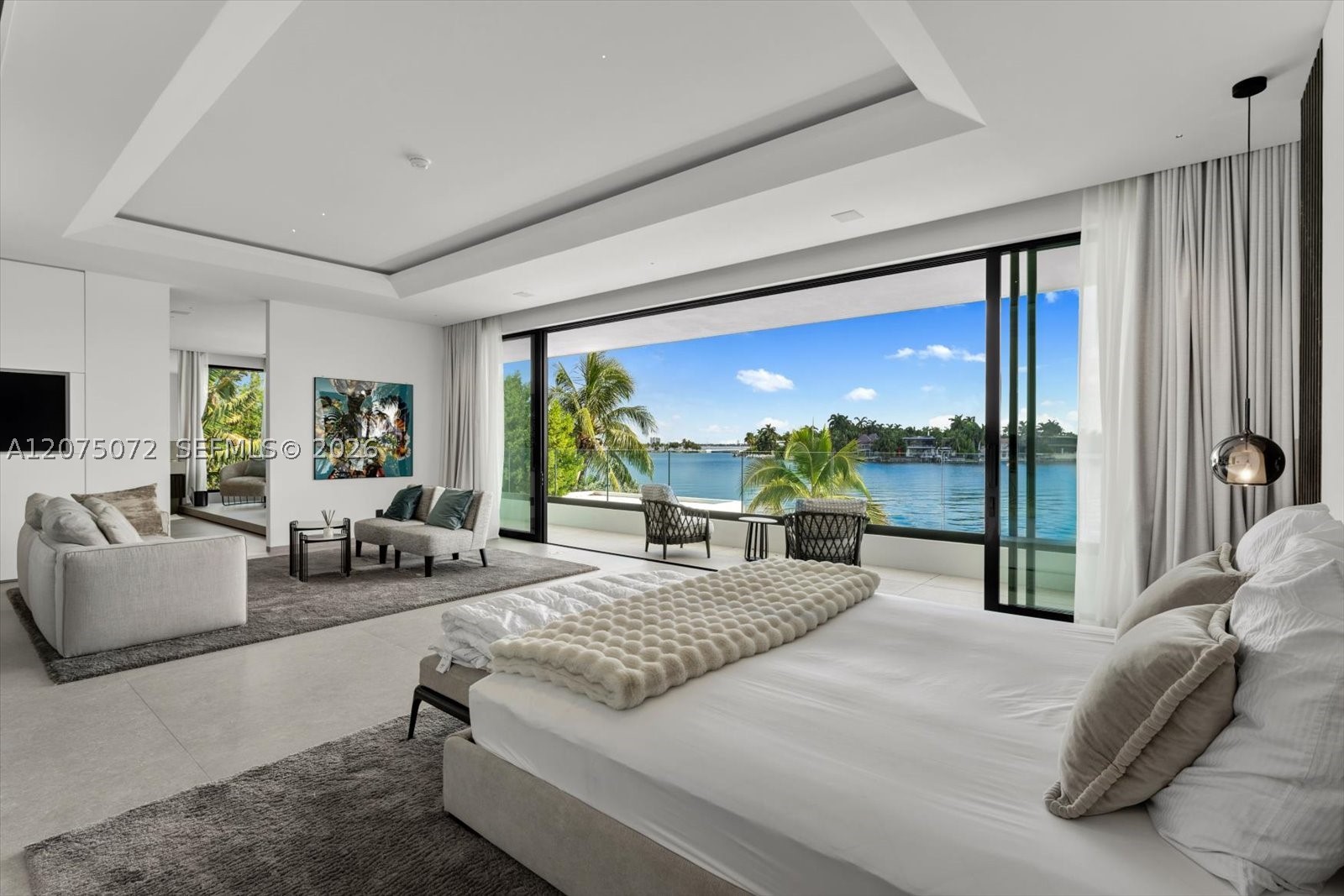 375 N Hibiscus Dr Miami Beach, FL 33139