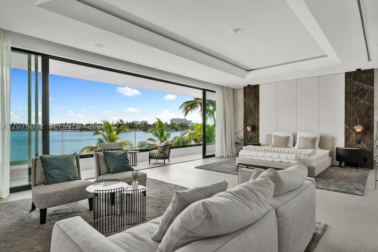 375 N Hibiscus Dr Miami Beach, FL 33139