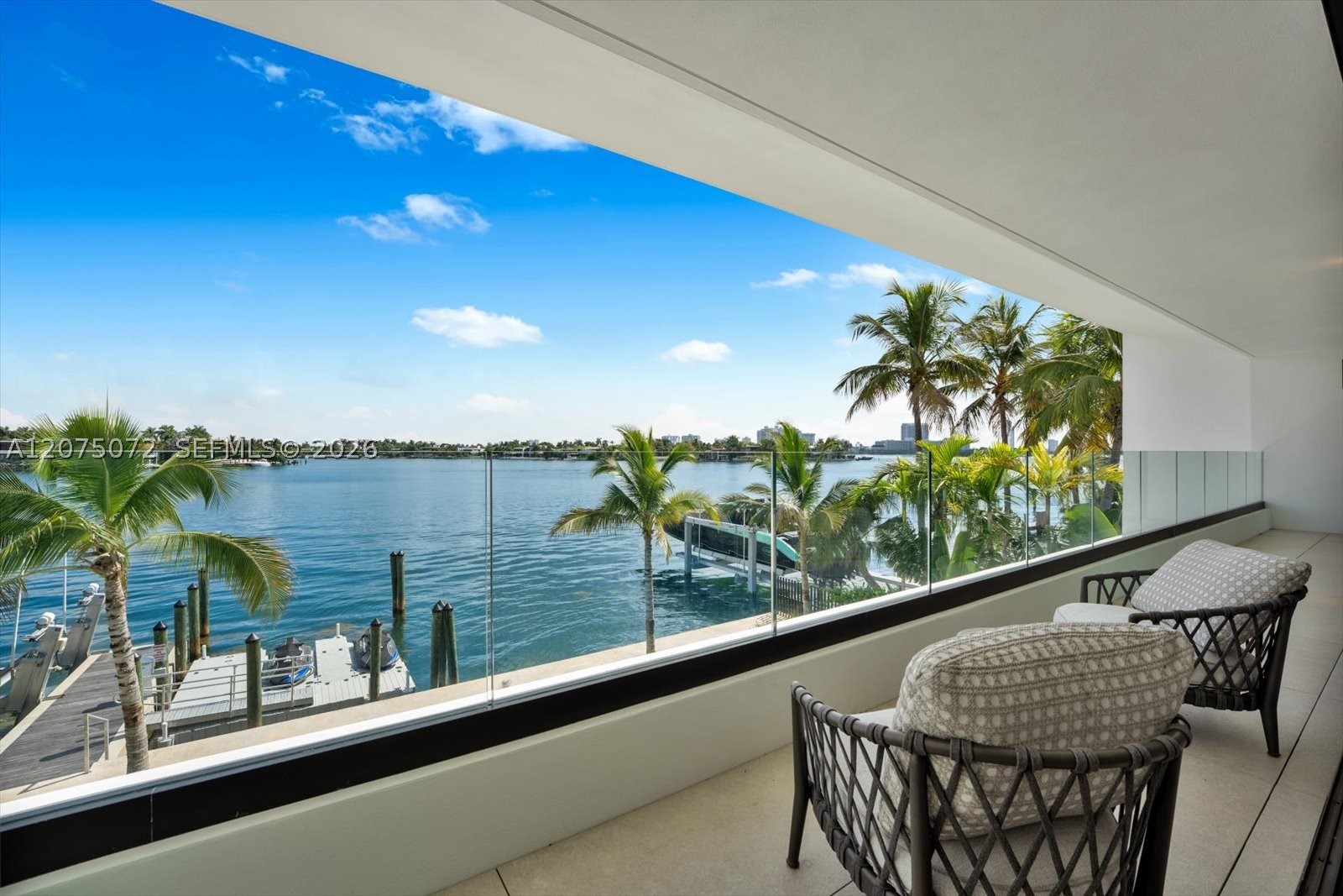375 N Hibiscus Dr Miami Beach, FL 33139