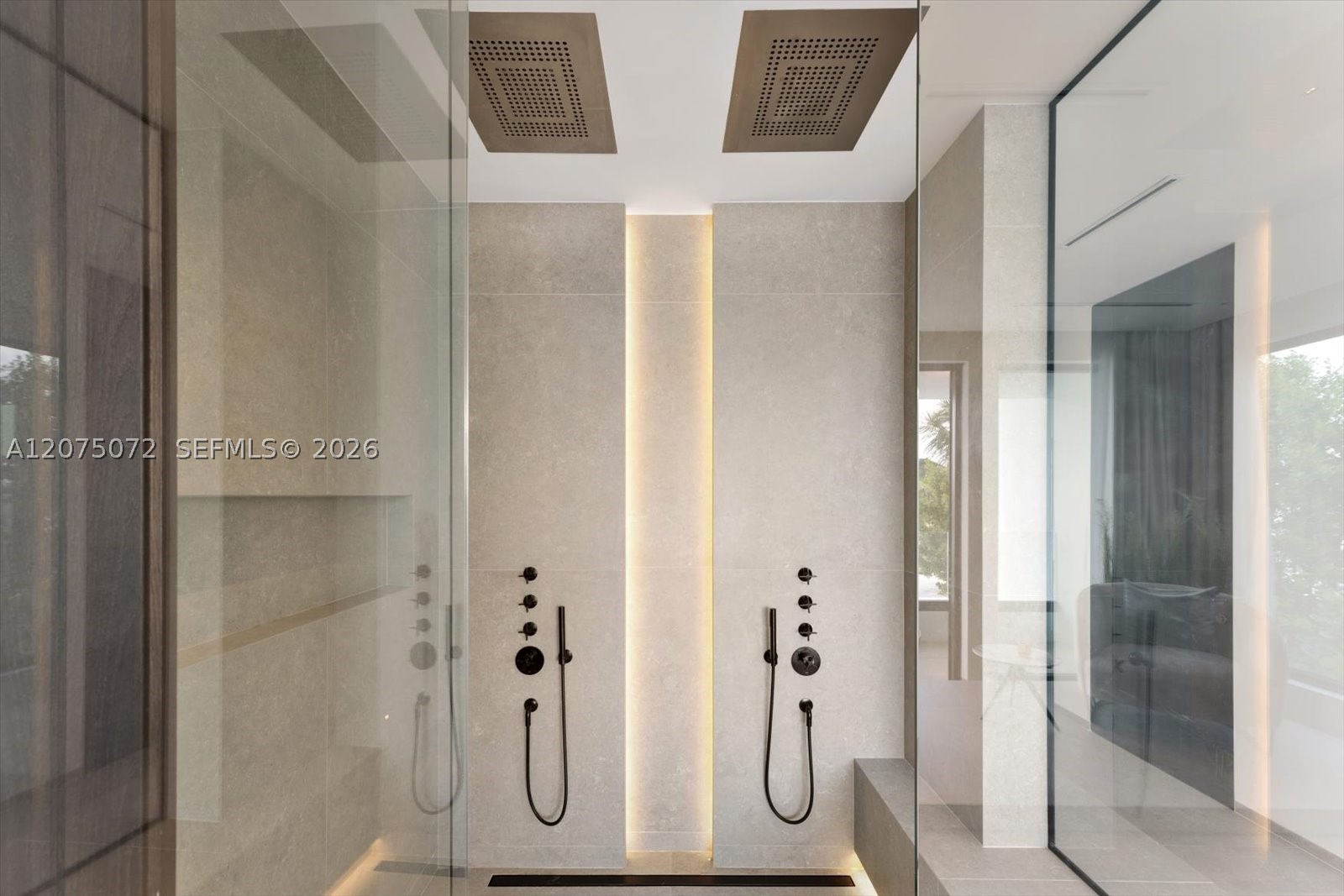375 N Hibiscus Dr Miami Beach, FL 33139