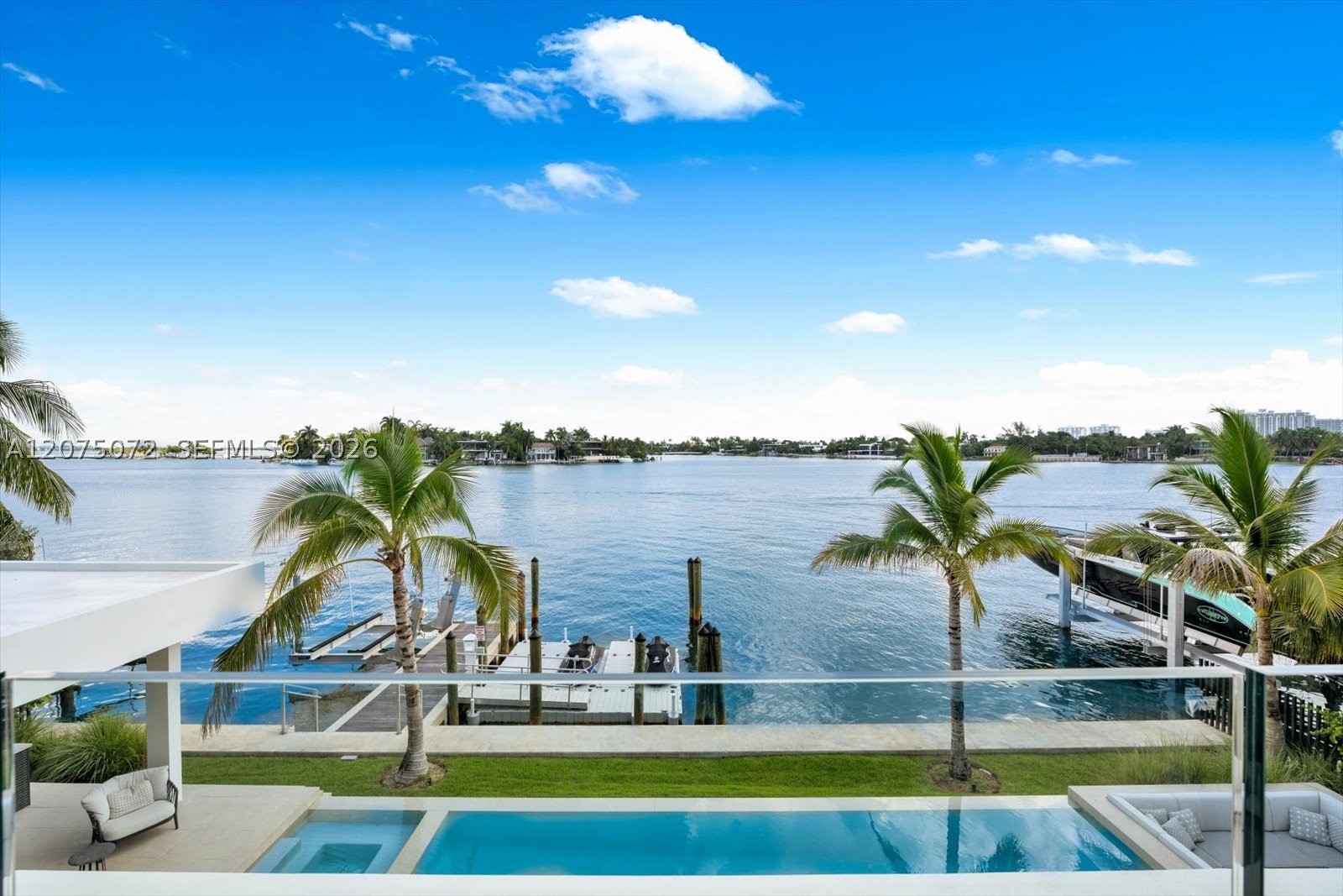 375 N Hibiscus Dr Miami Beach, FL 33139