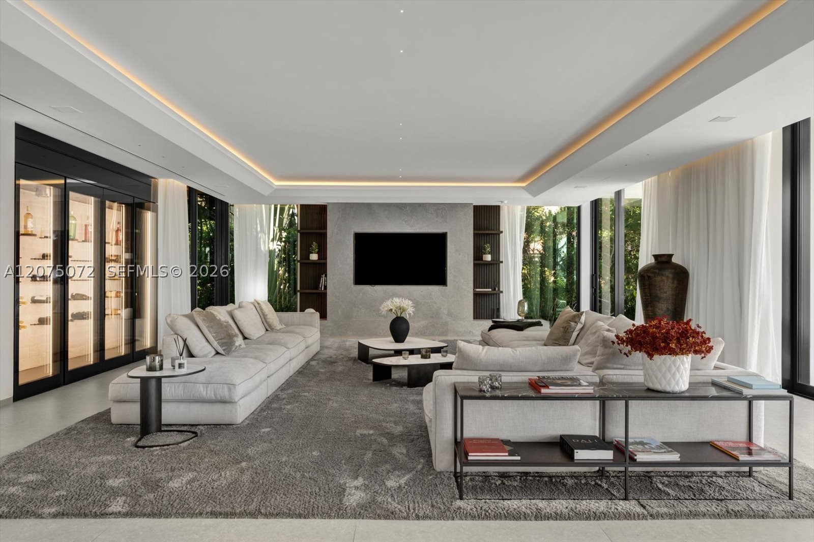 375 N Hibiscus Dr Miami Beach, FL 33139