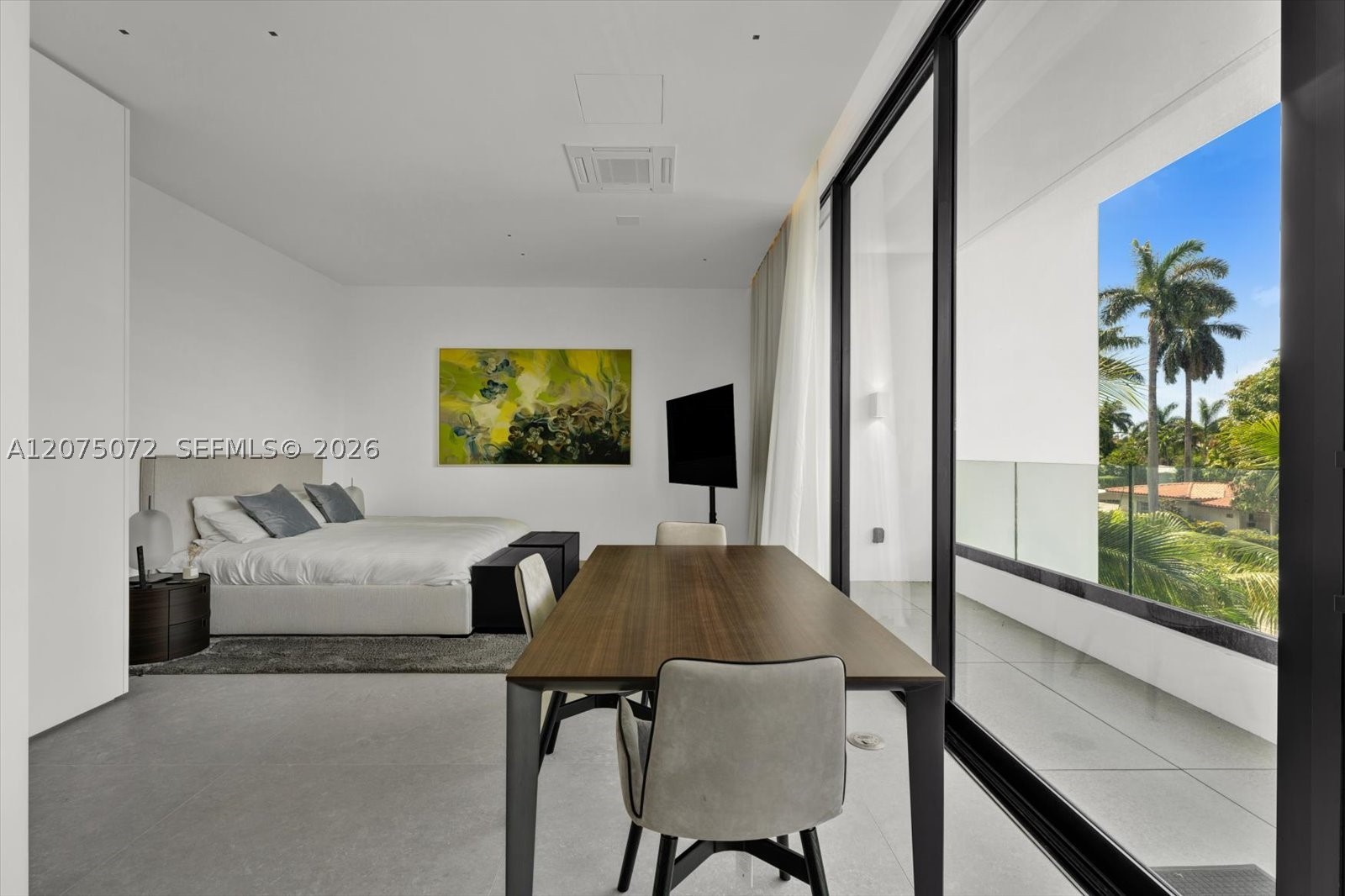 375 N Hibiscus Dr Miami Beach, FL 33139