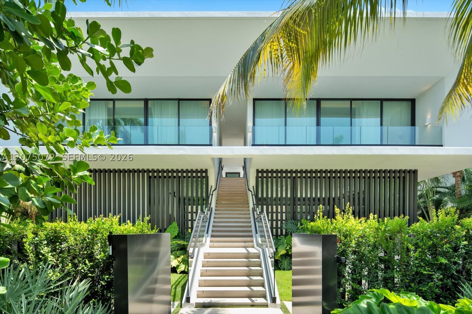 375 N Hibiscus Dr Miami Beach, FL 33139