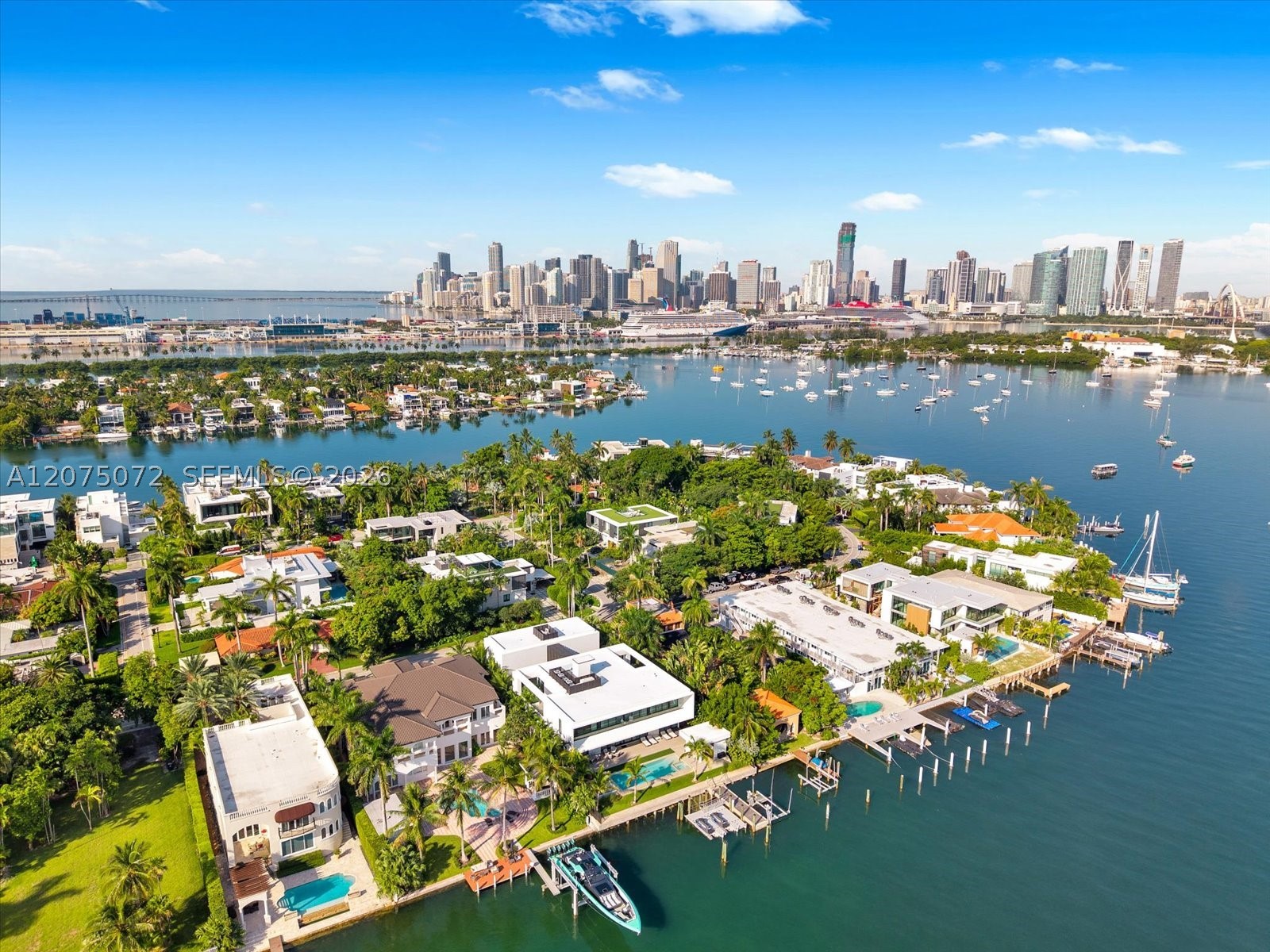 375 N Hibiscus Dr Miami Beach, FL 33139