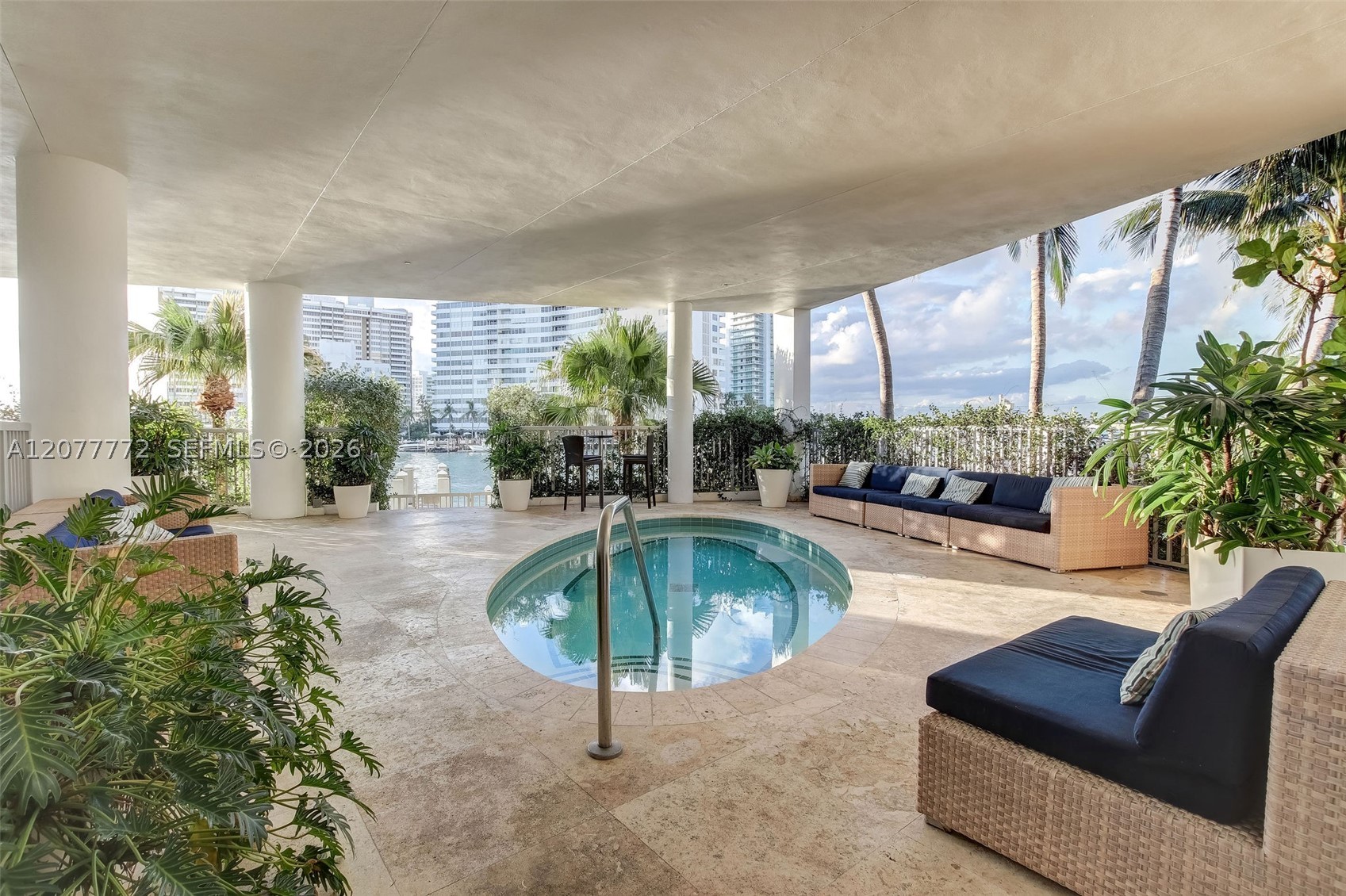 1445 16th St #902 Miami Beach, FL 33139