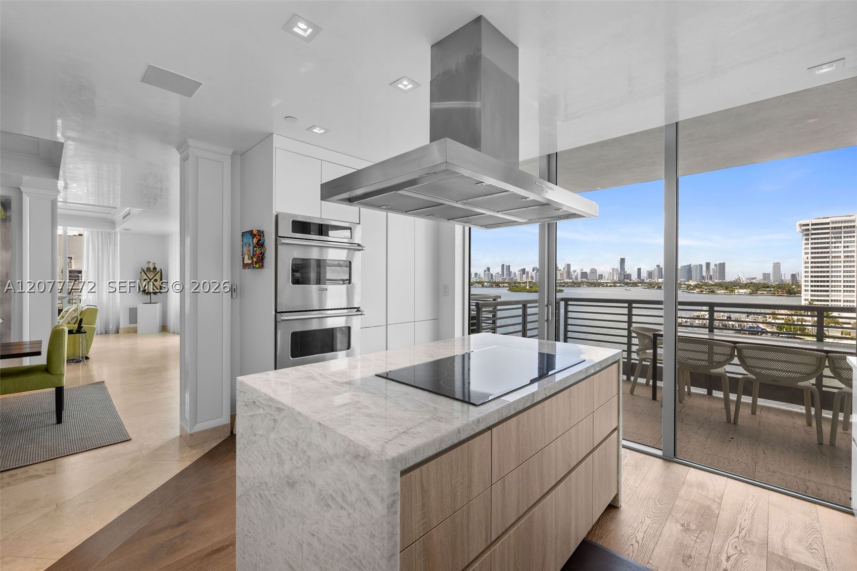 1445 16th St #902 Miami Beach, FL 33139