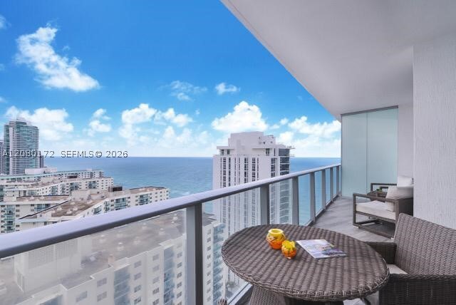 4111 S Ocean Dr #2010