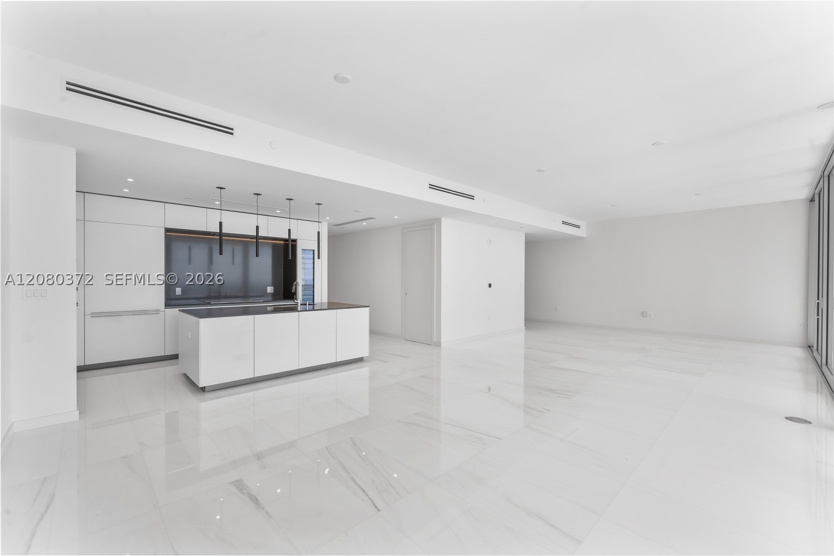 image Aston Martin Residences11