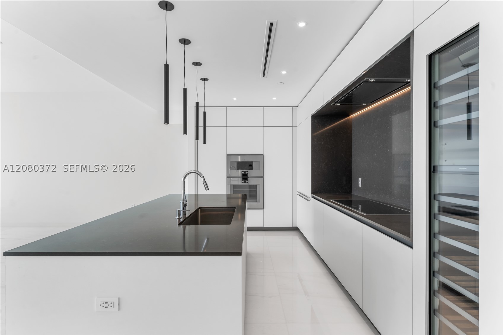 image Aston Martin Residences13