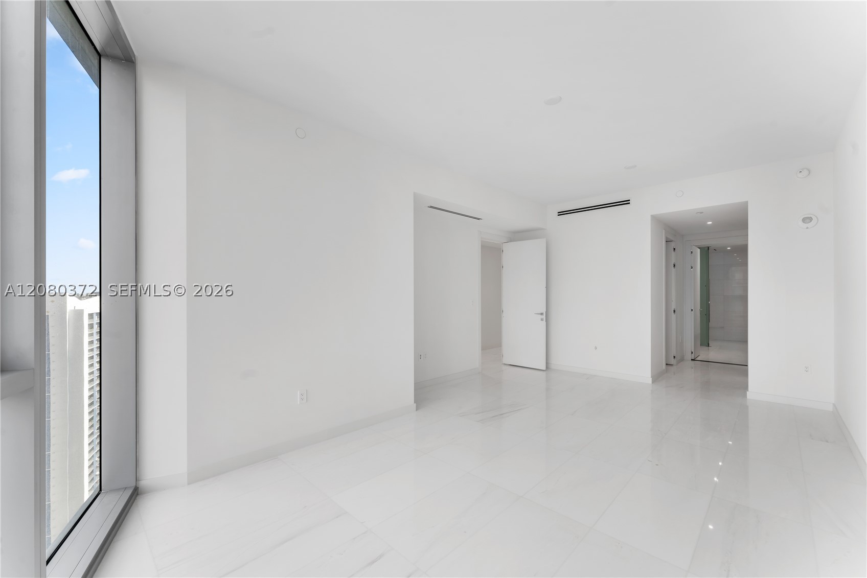 image Aston Martin Residences17