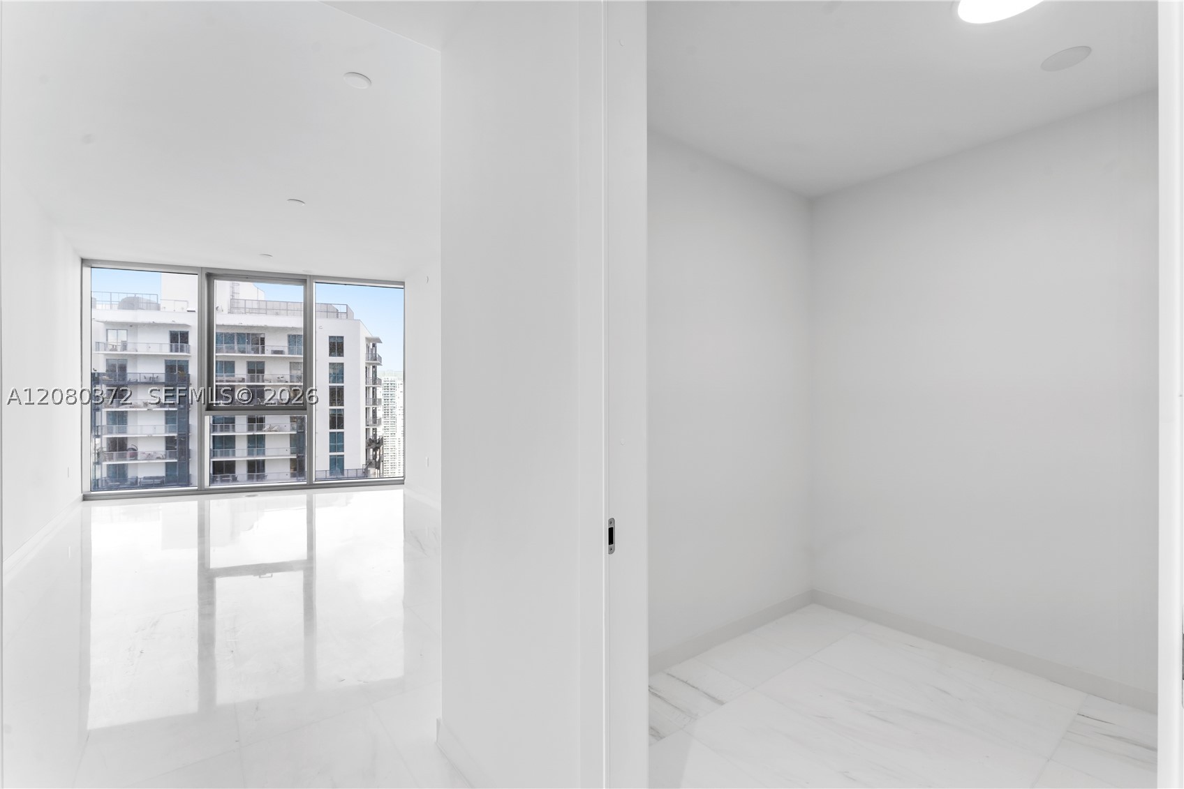 image Aston Martin Residences18