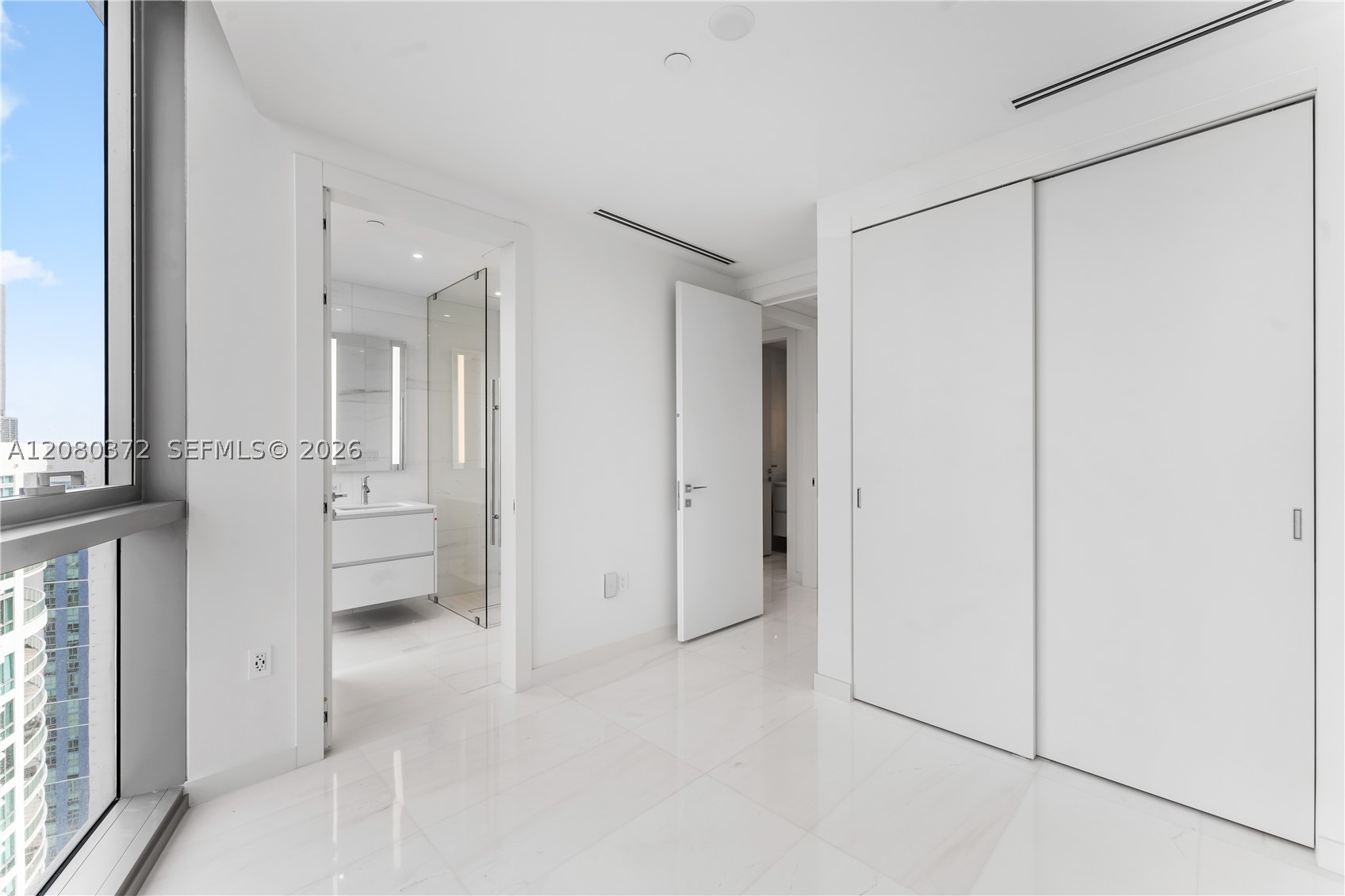 image Aston Martin Residences22