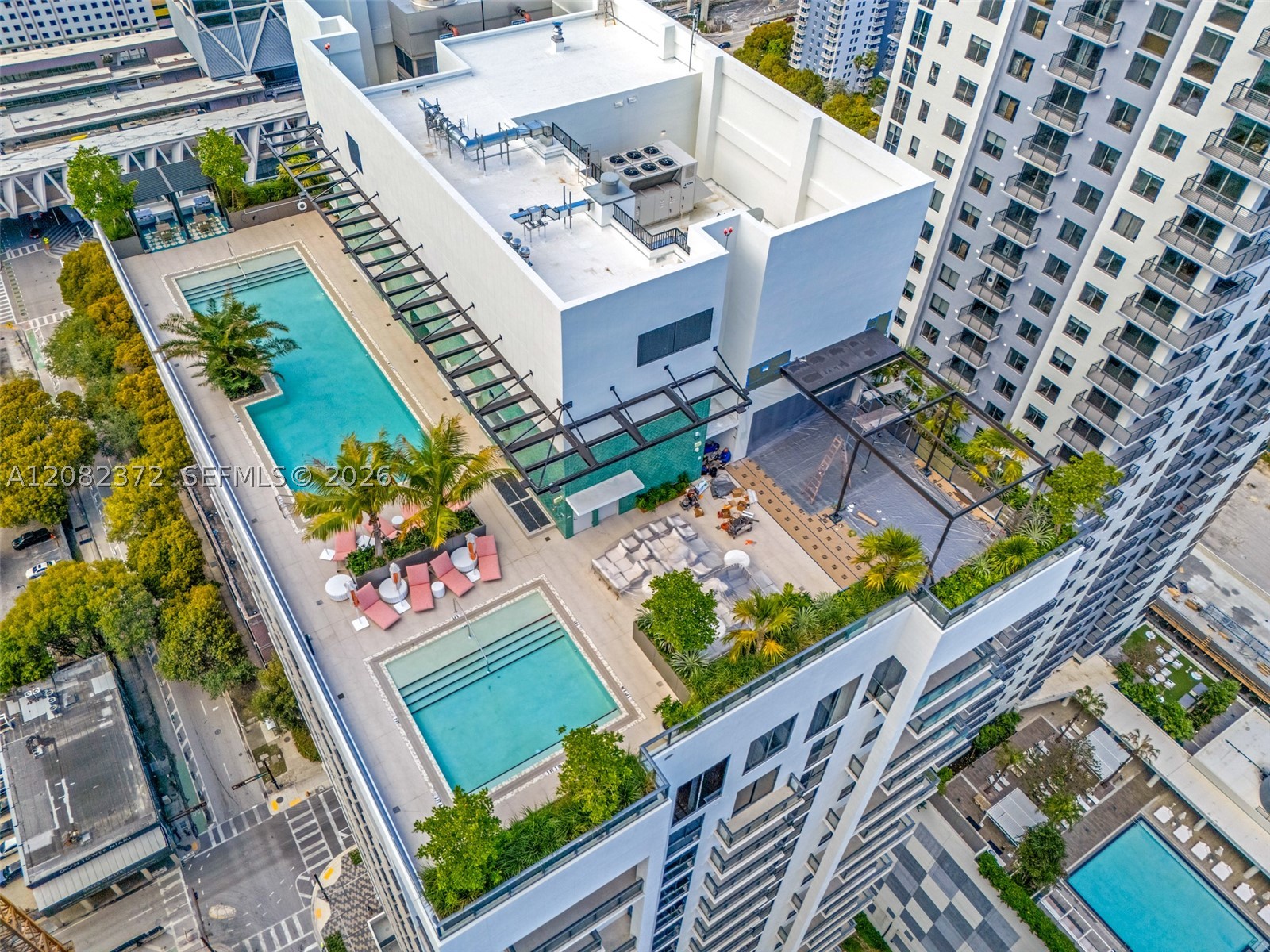 image The Crosby Miami Worldcenter1