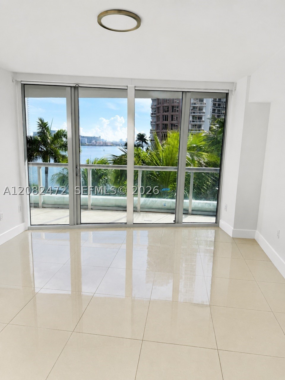 image Icon Brickell I4