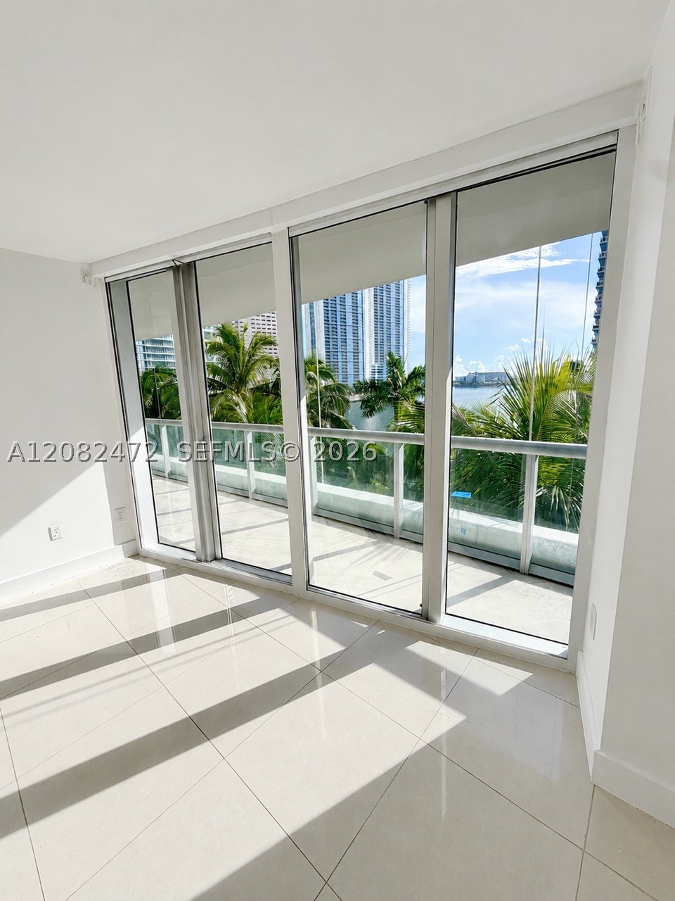 image Icon Brickell I5