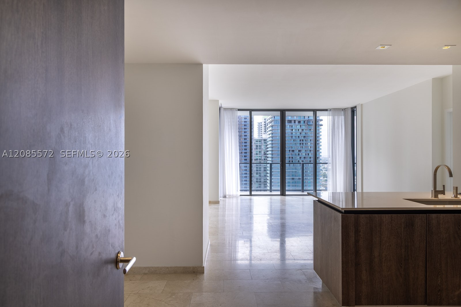 68 SE 6th St #2404