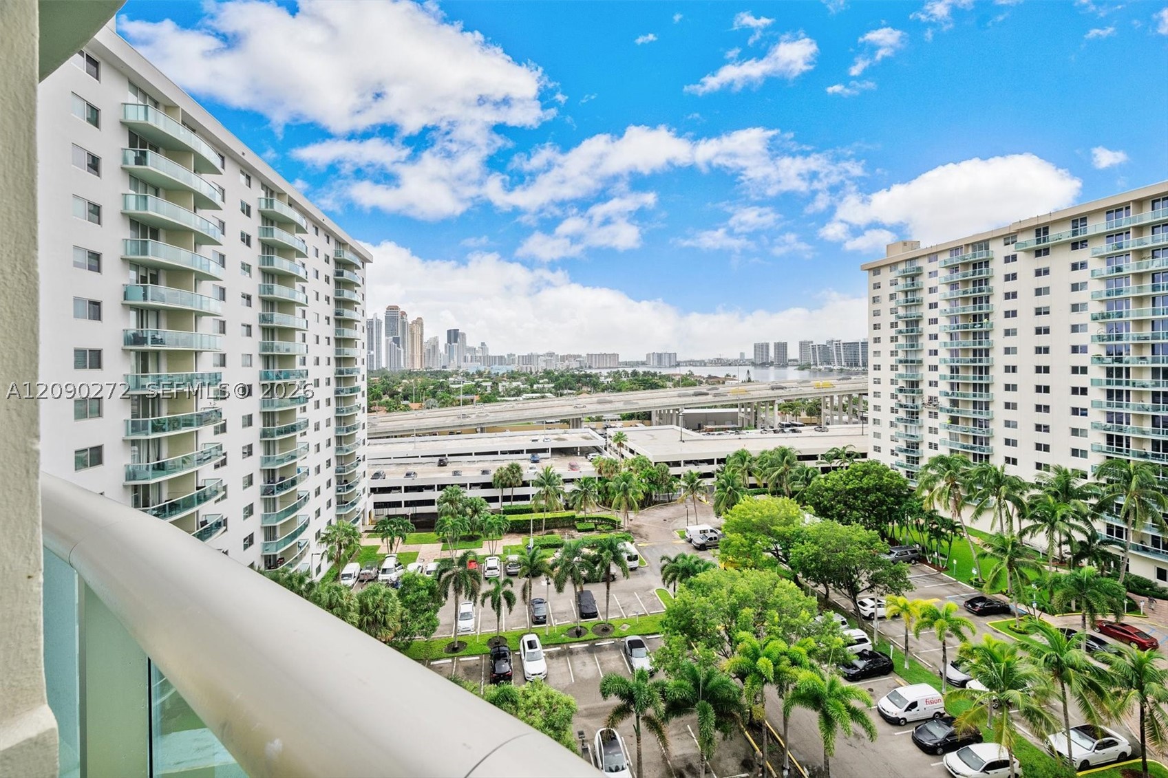 19380 Collins Ave #1023