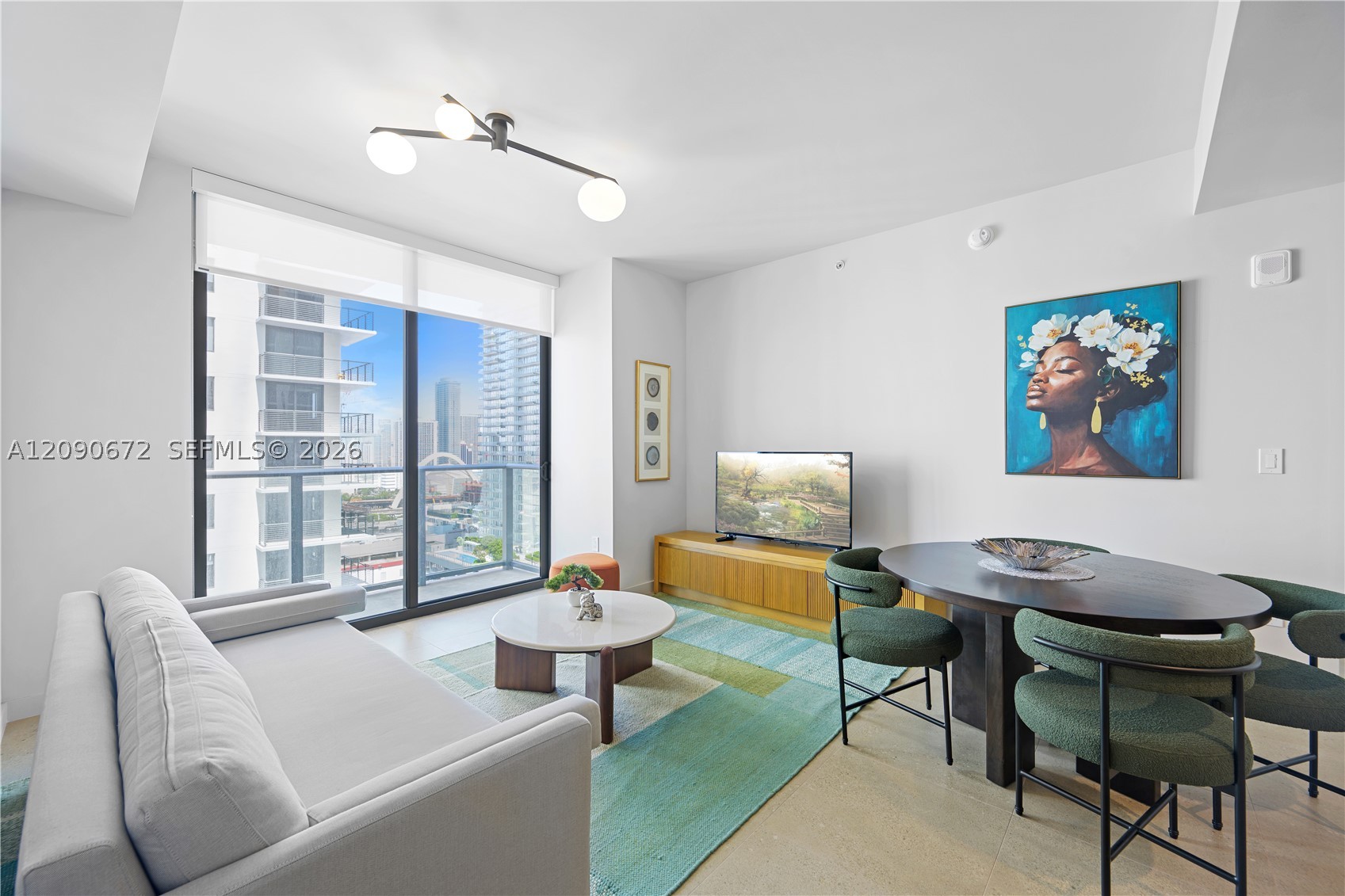 11 NE 6th St #2411