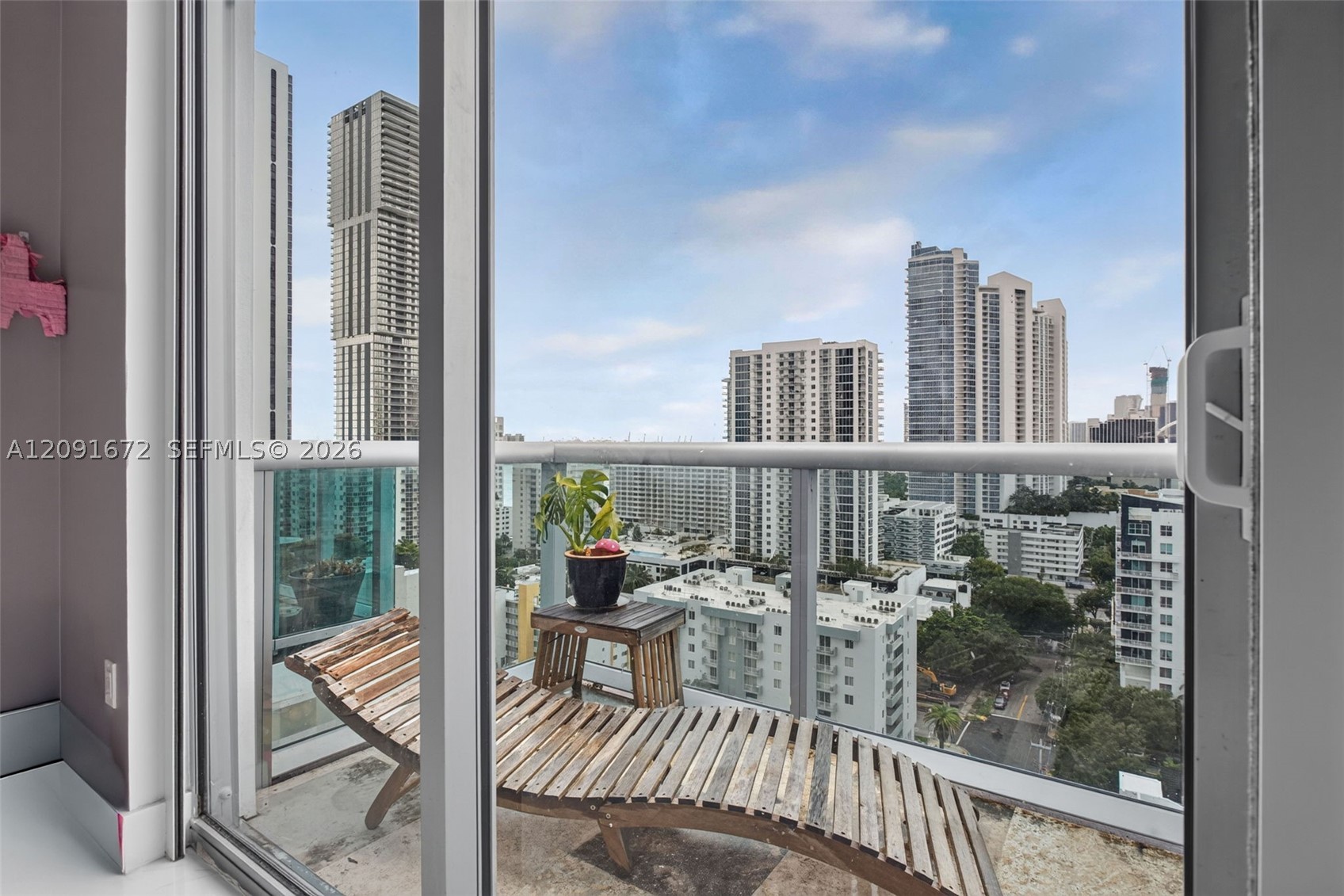 image Gallery Art Condos25
