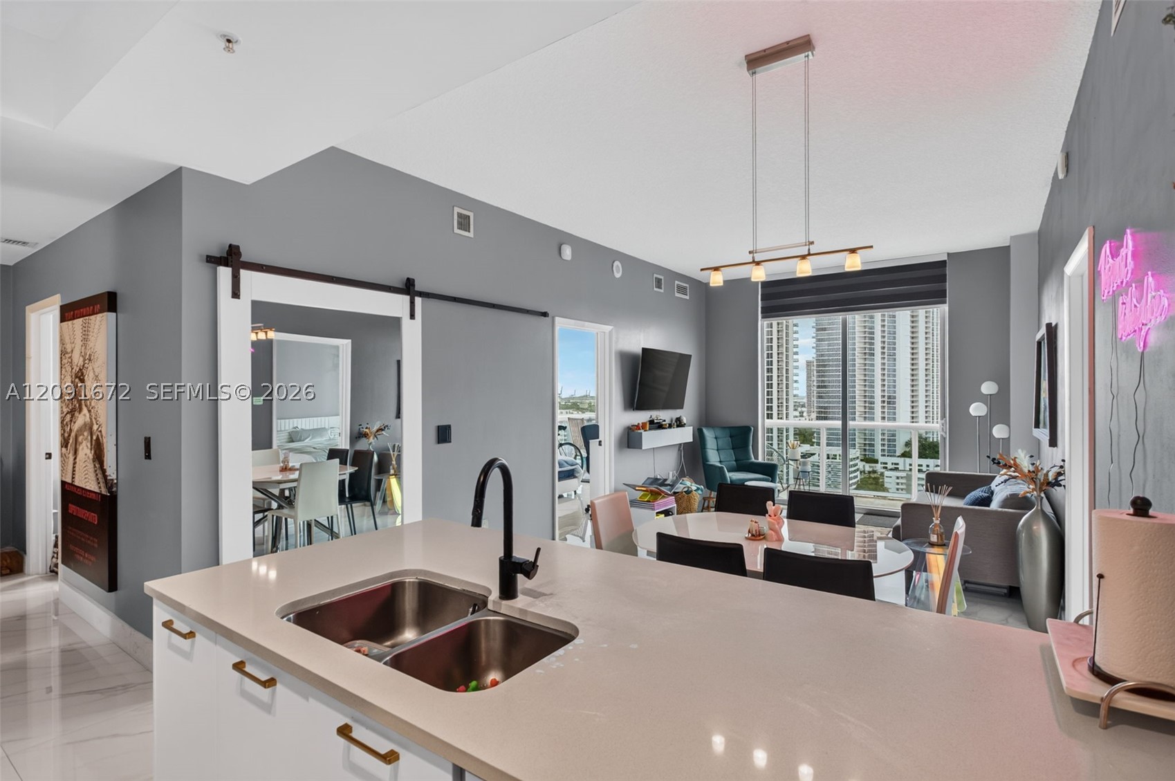 image Gallery Art Condos8