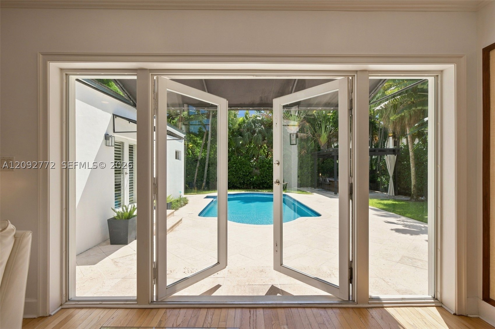 7215 SW 54th Ct Miami, FL 33143