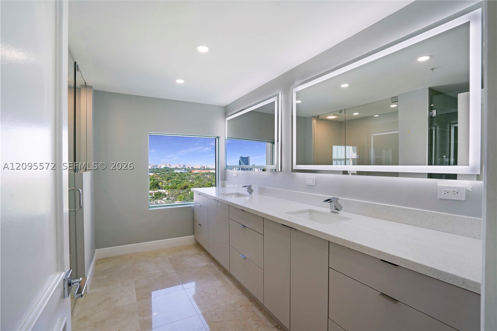 3400 SW 27th Ave #1506 Coconut Grove, FL 33133