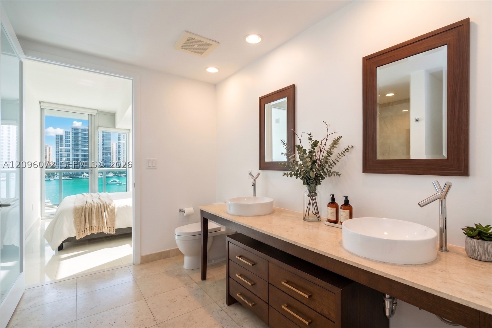 image Icon Brickell II17