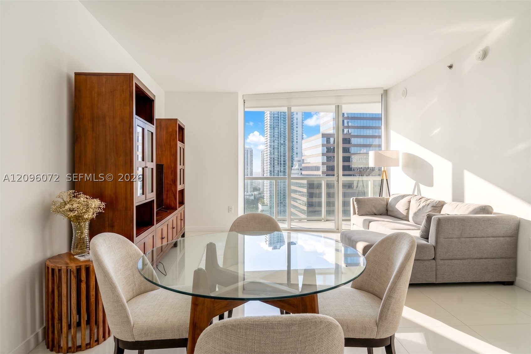image Icon Brickell II6