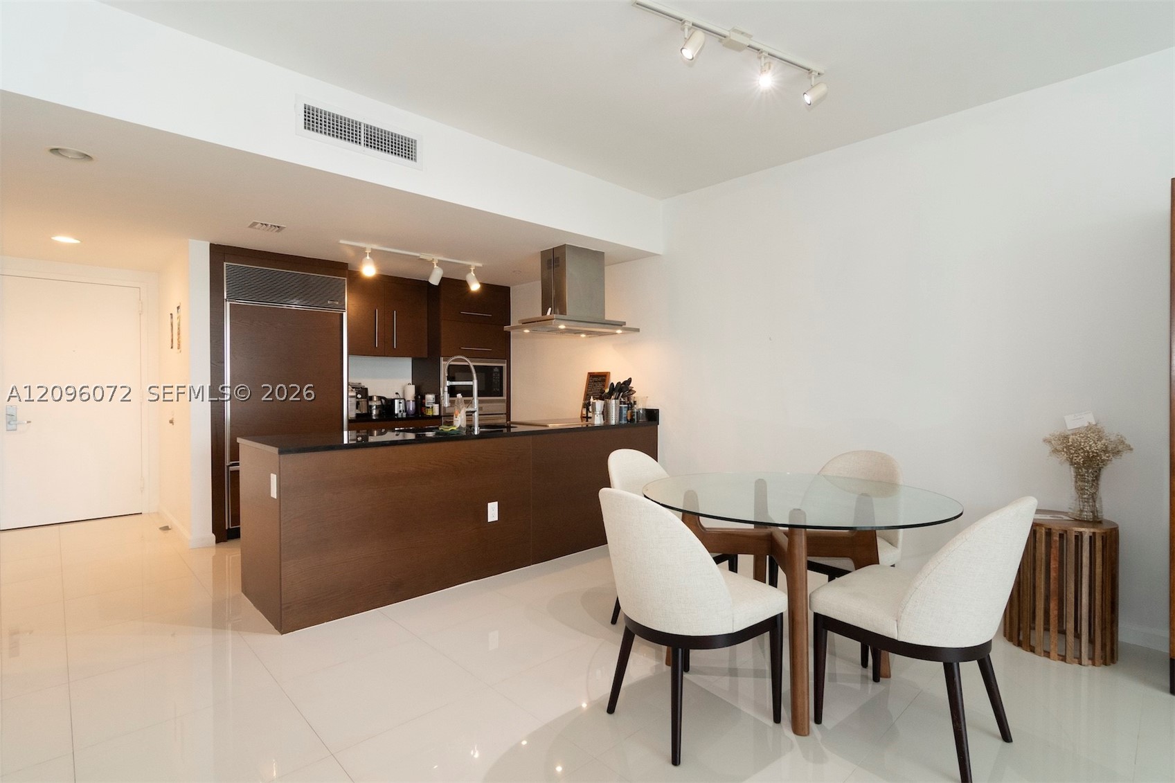image Icon Brickell II8