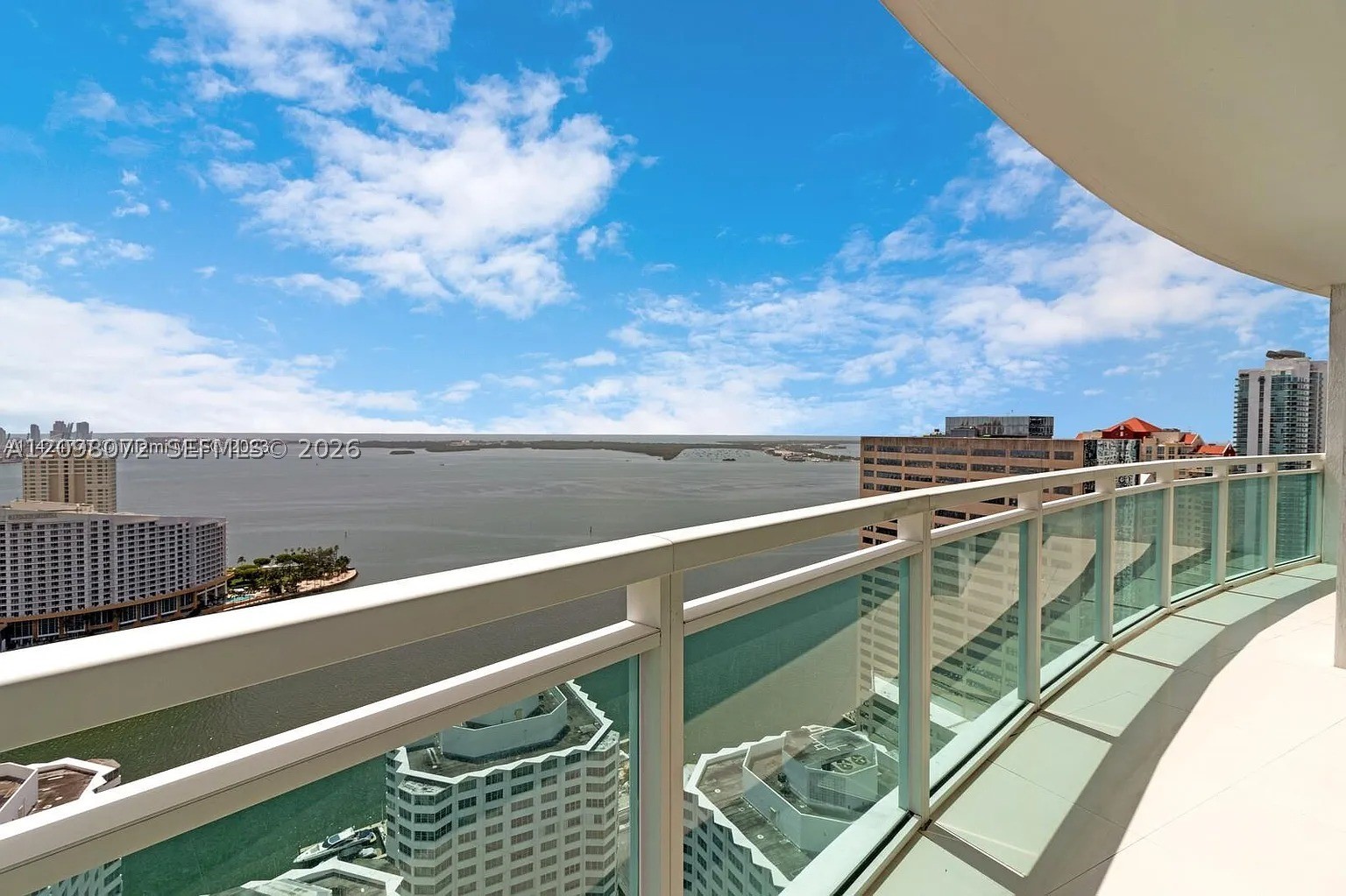 950 Brickell Bay Dr #3710