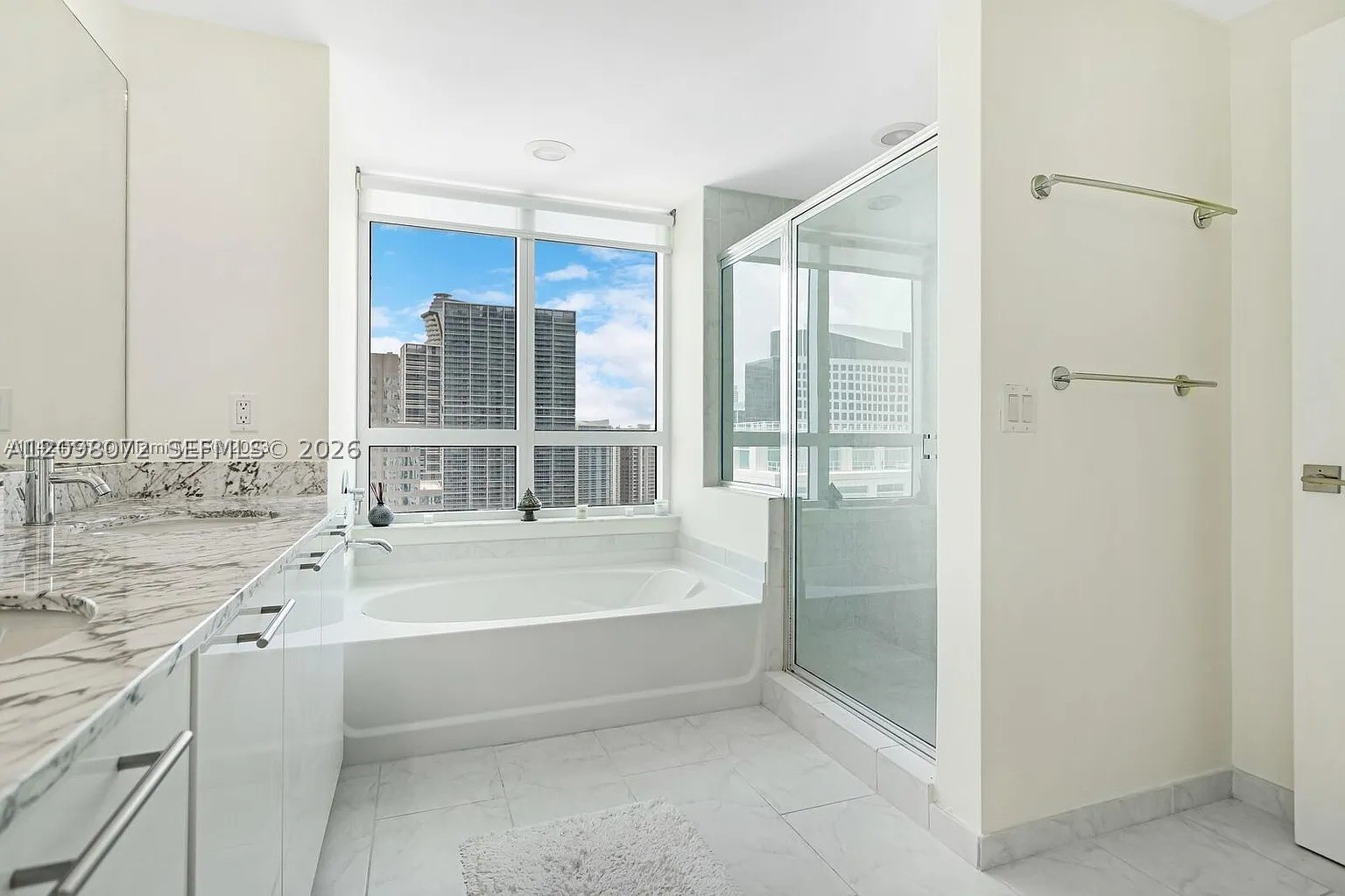 image The Plaza on Brickell East28