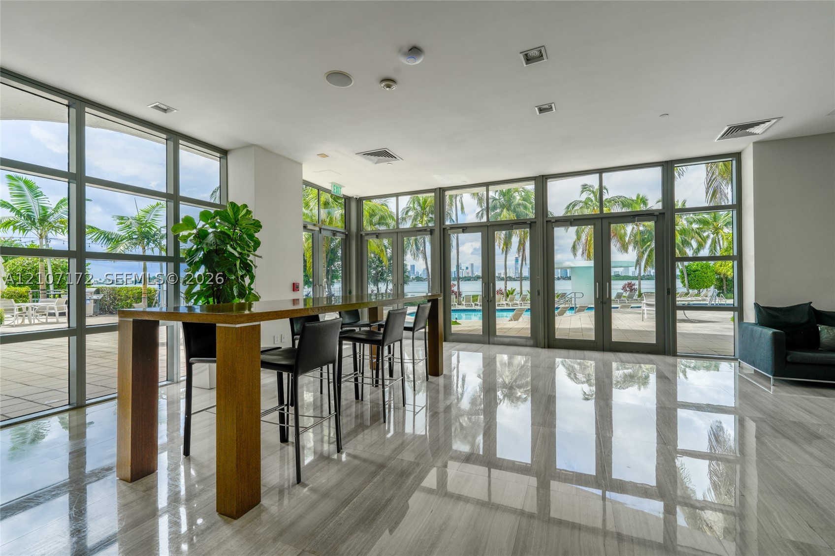 image The Waverly at South Beach31