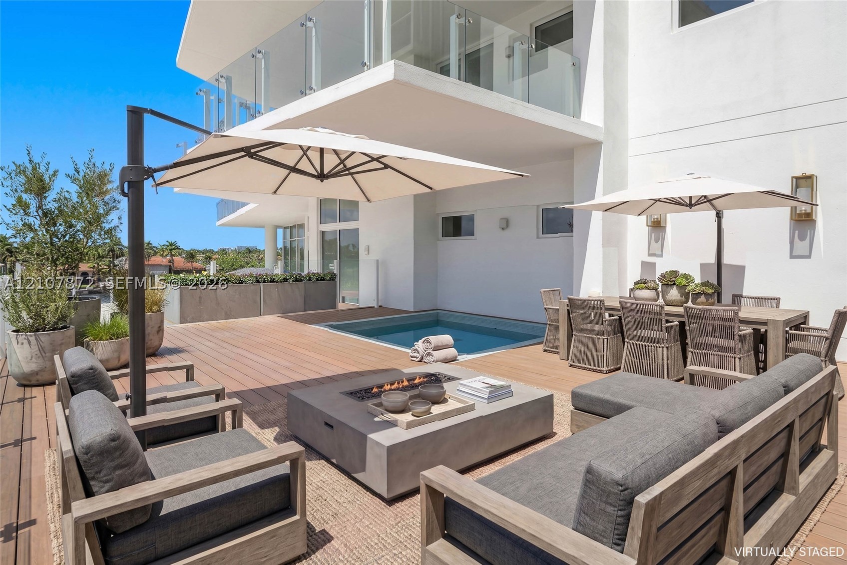 2221 SE 17th St #301 Fort Lauderdale, FL 33316
