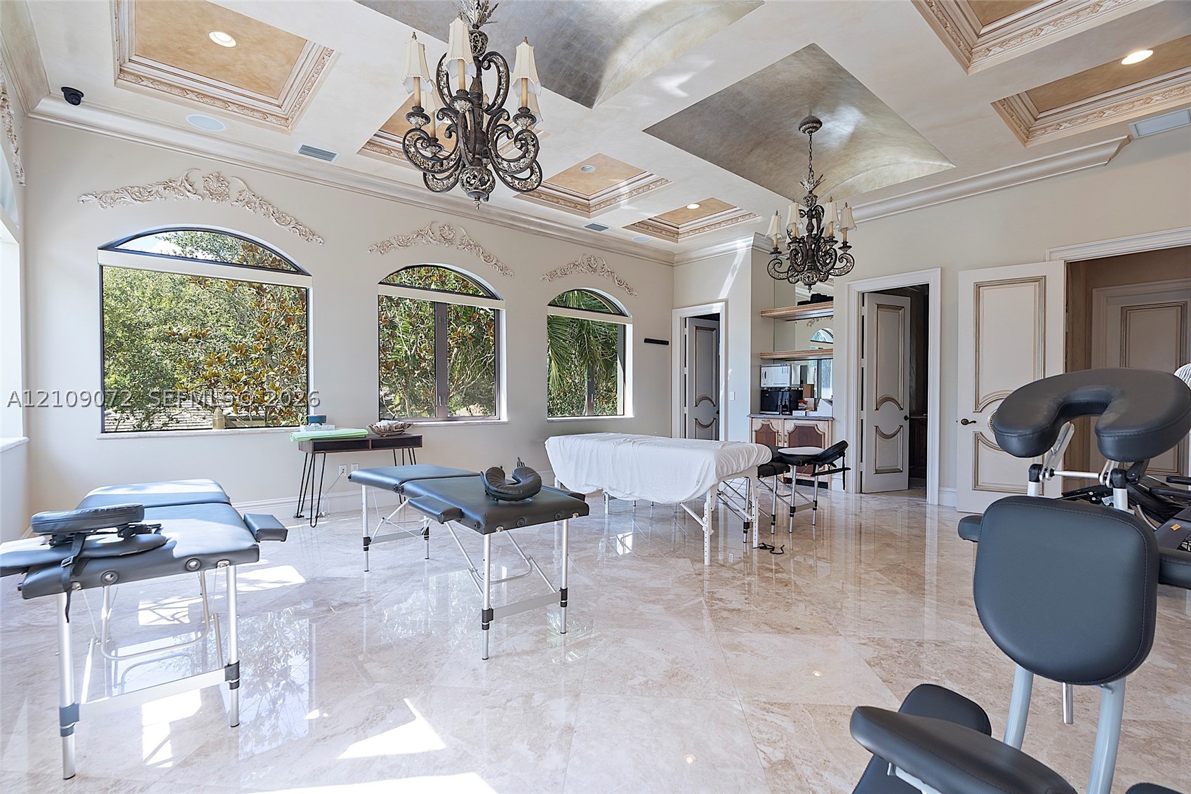 3600 Estate Oak Cir Hollywood, FL 33312
