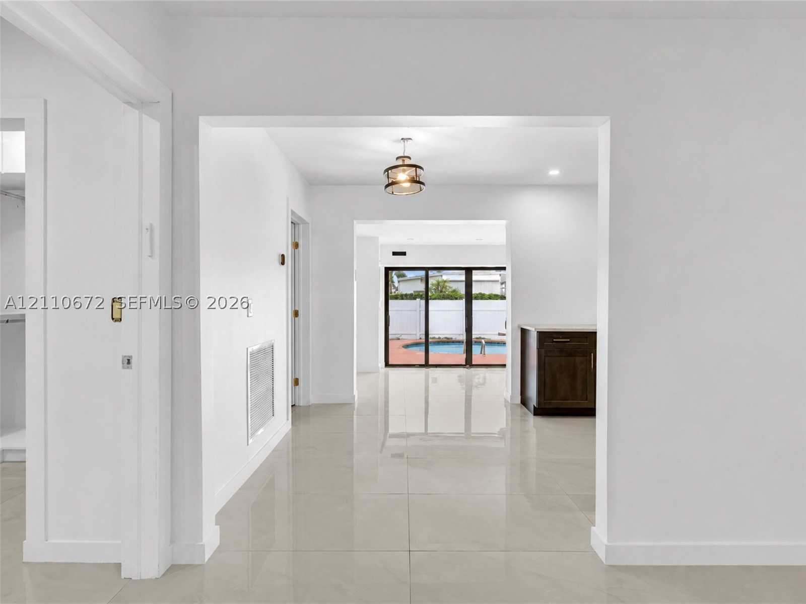 5220 SW 26th Ave Dania Beach, FL 33312