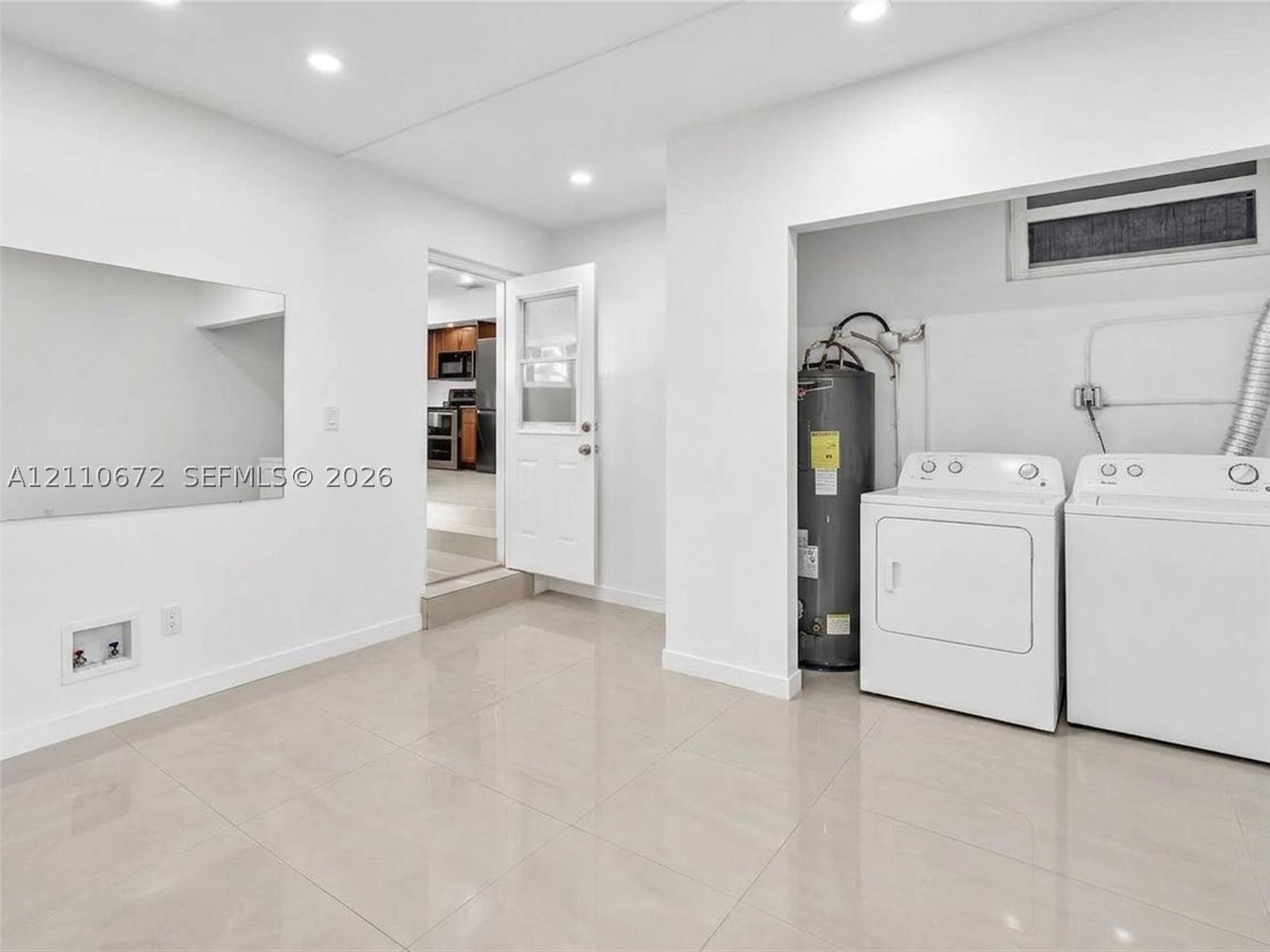 5220 SW 26th Ave Dania Beach, FL 33312